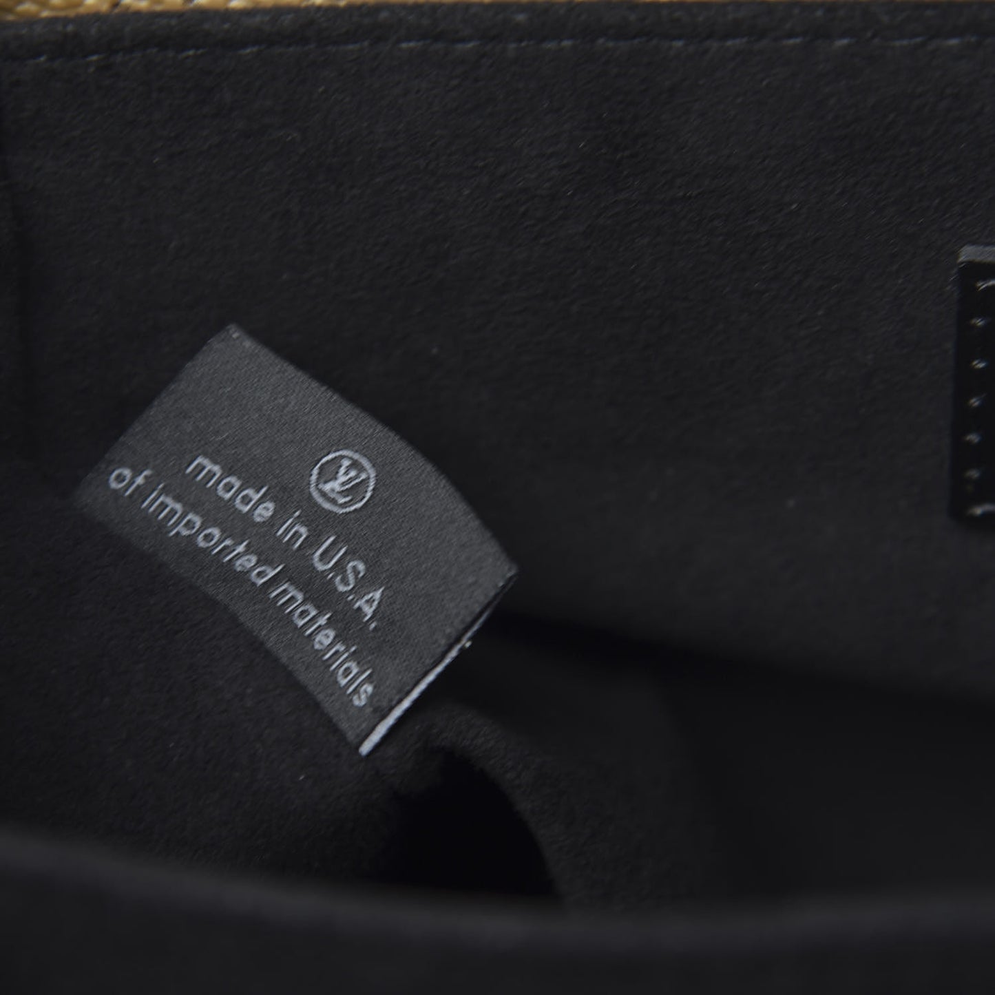 Reverse Monogram Pochette Metis