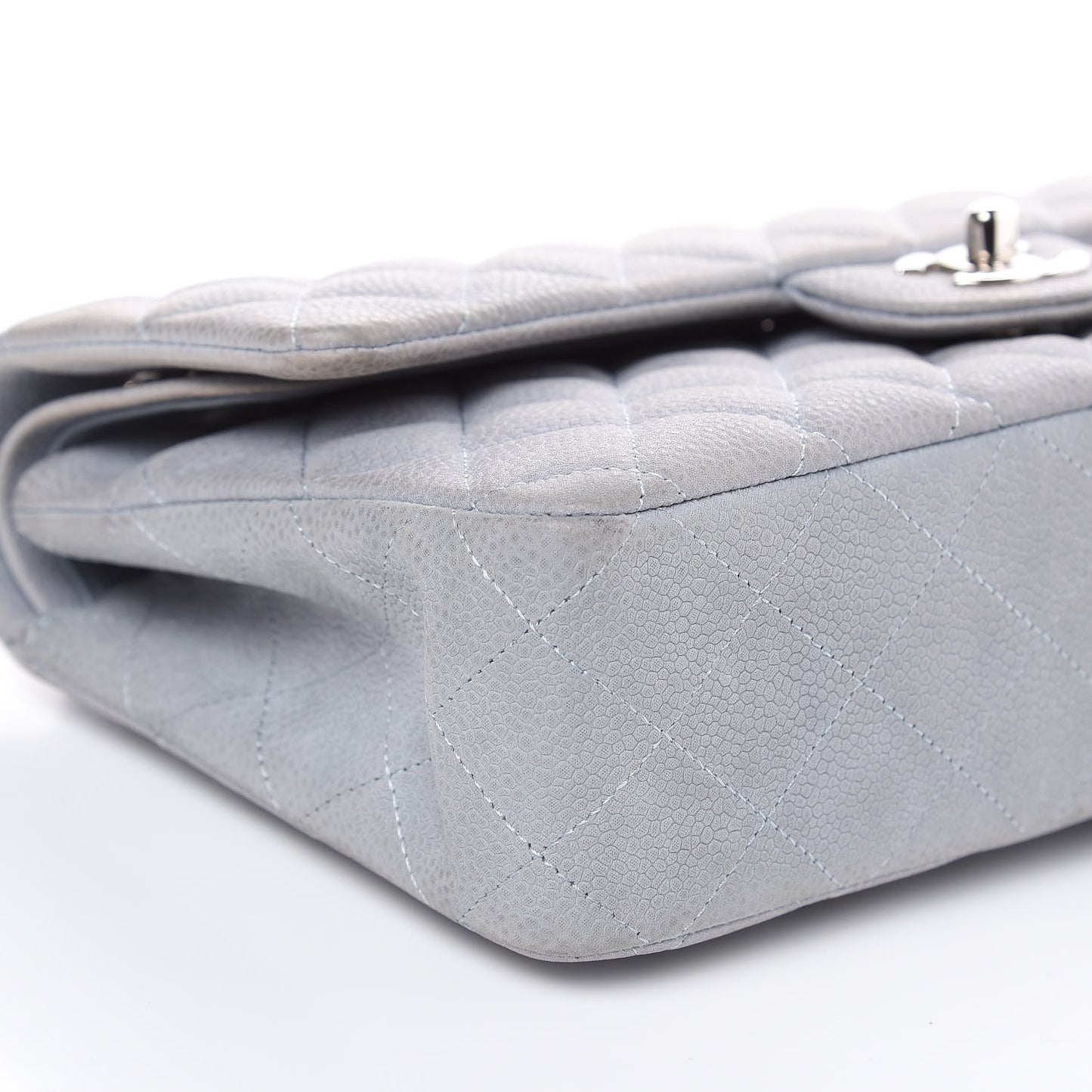Iridescent Caviar Quilted Medium Double Flap Light Grey