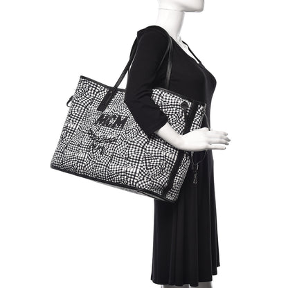 MCM Visetos Large Liz Reversible Shopper Tote Black 2 of 19
