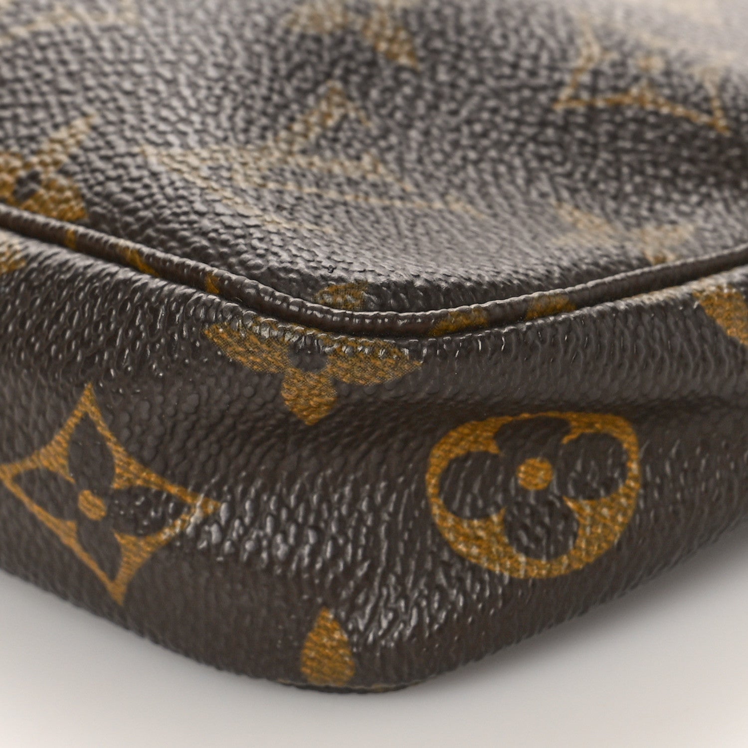Louis Vuitton Monogram Pochette Accessories 9 of 9