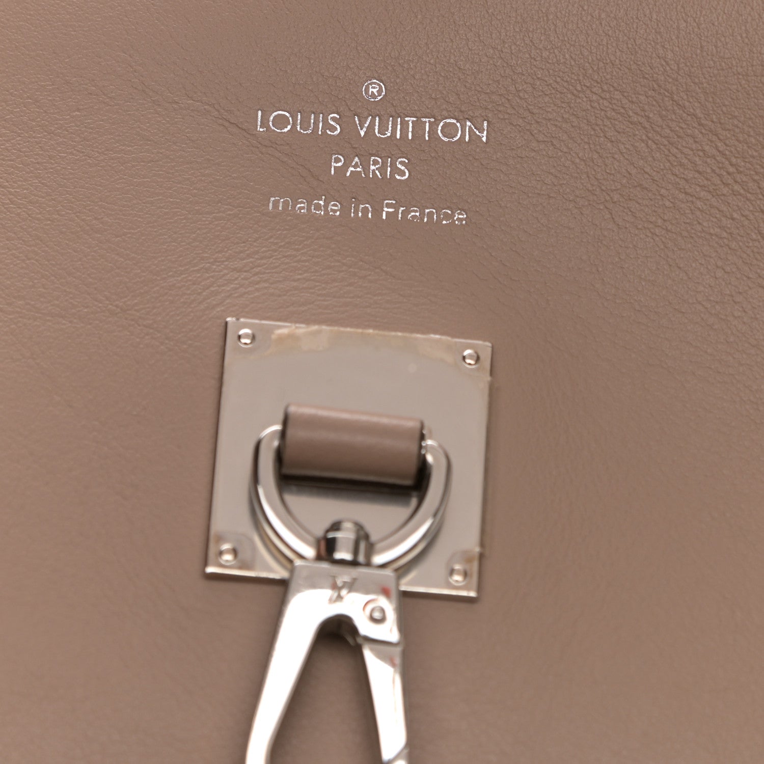 Louis Vuitton Veau Nuage Milla MM Tourterelle 5 of 9