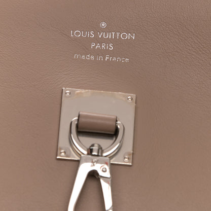 Louis Vuitton Veau Nuage Milla MM Tourterelle 5 of 9