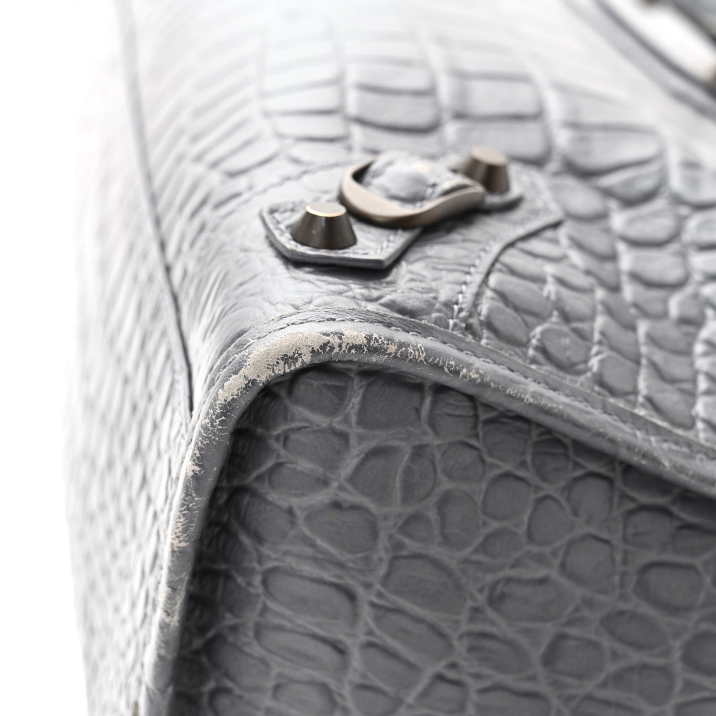 Calfskin Crocodile Embossed Classic Hardware City Gris Beton