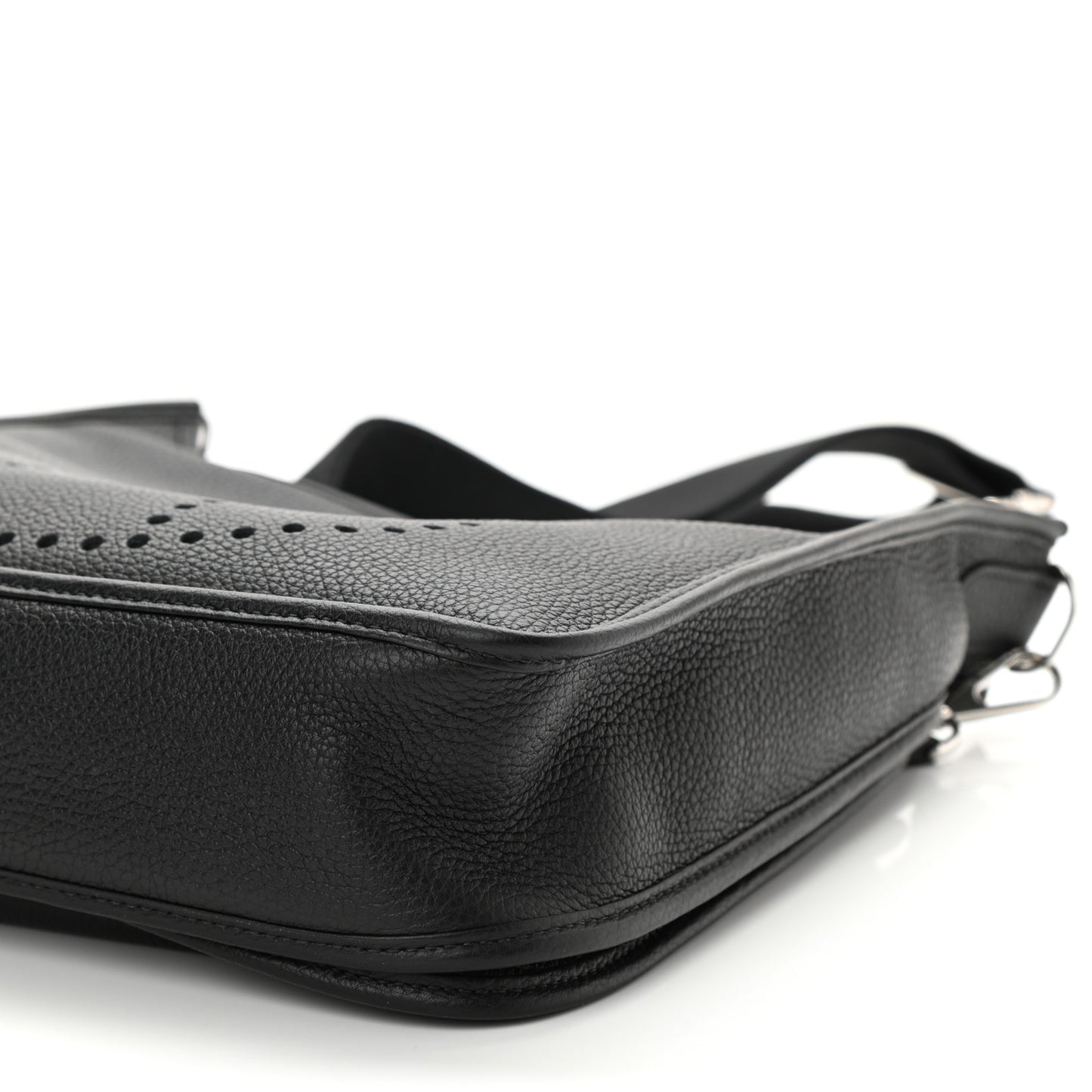 Taurillon Clemence Evelyne III PM Black