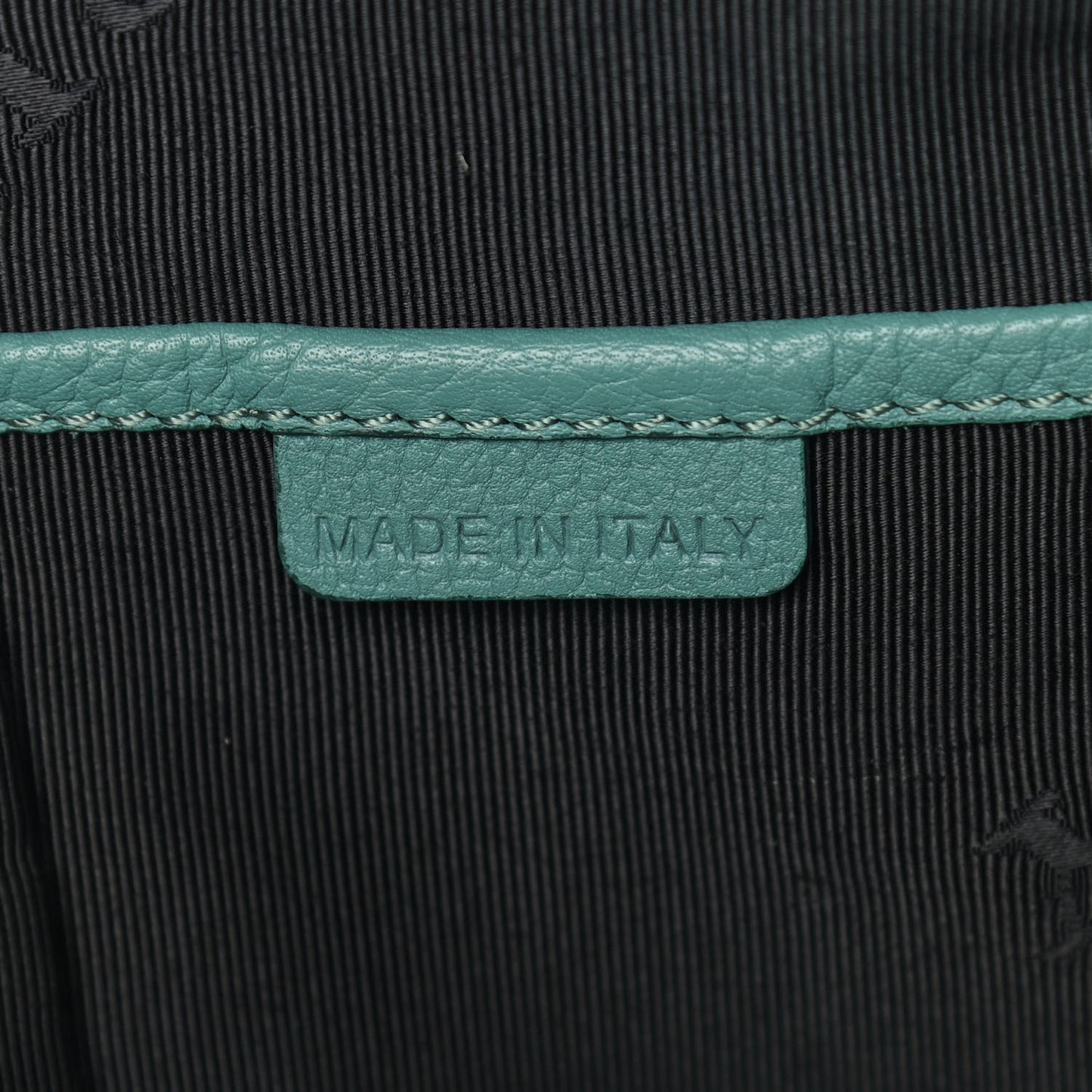 Grainy Calfskin Messenger Green