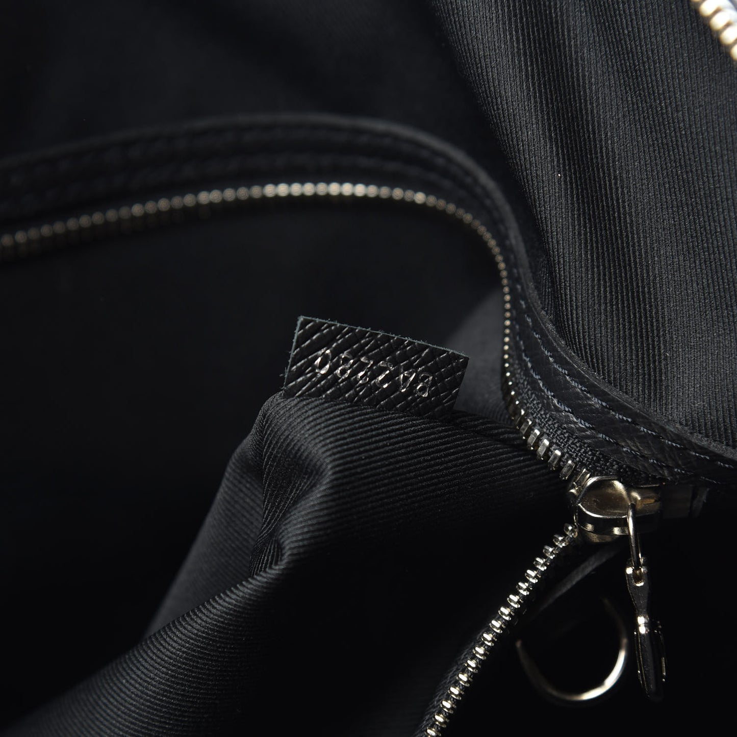 Taiga Monogram Eclipse Keepall Bandouliere 50 Black