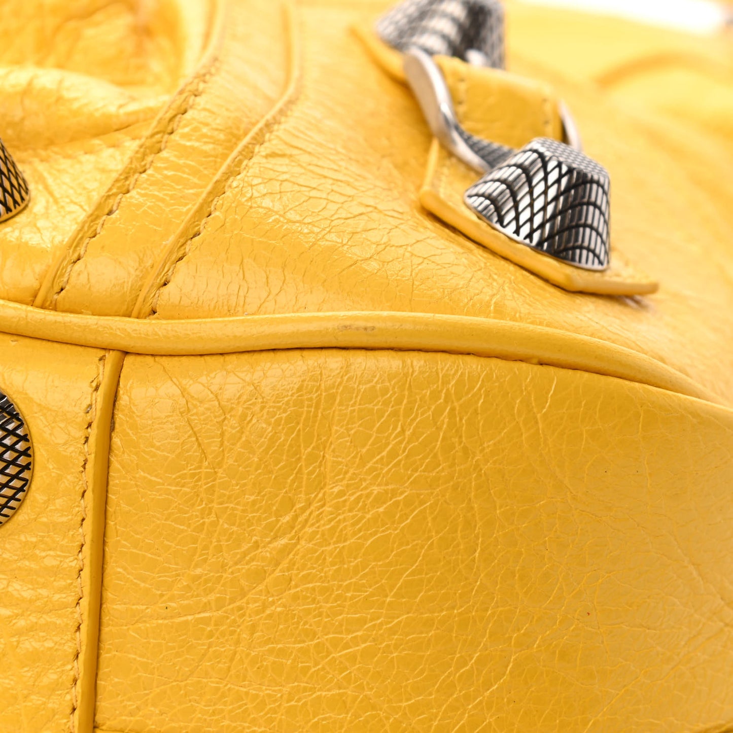 Agneau Arena Large Le Cagole Shoulder Bag Yellow