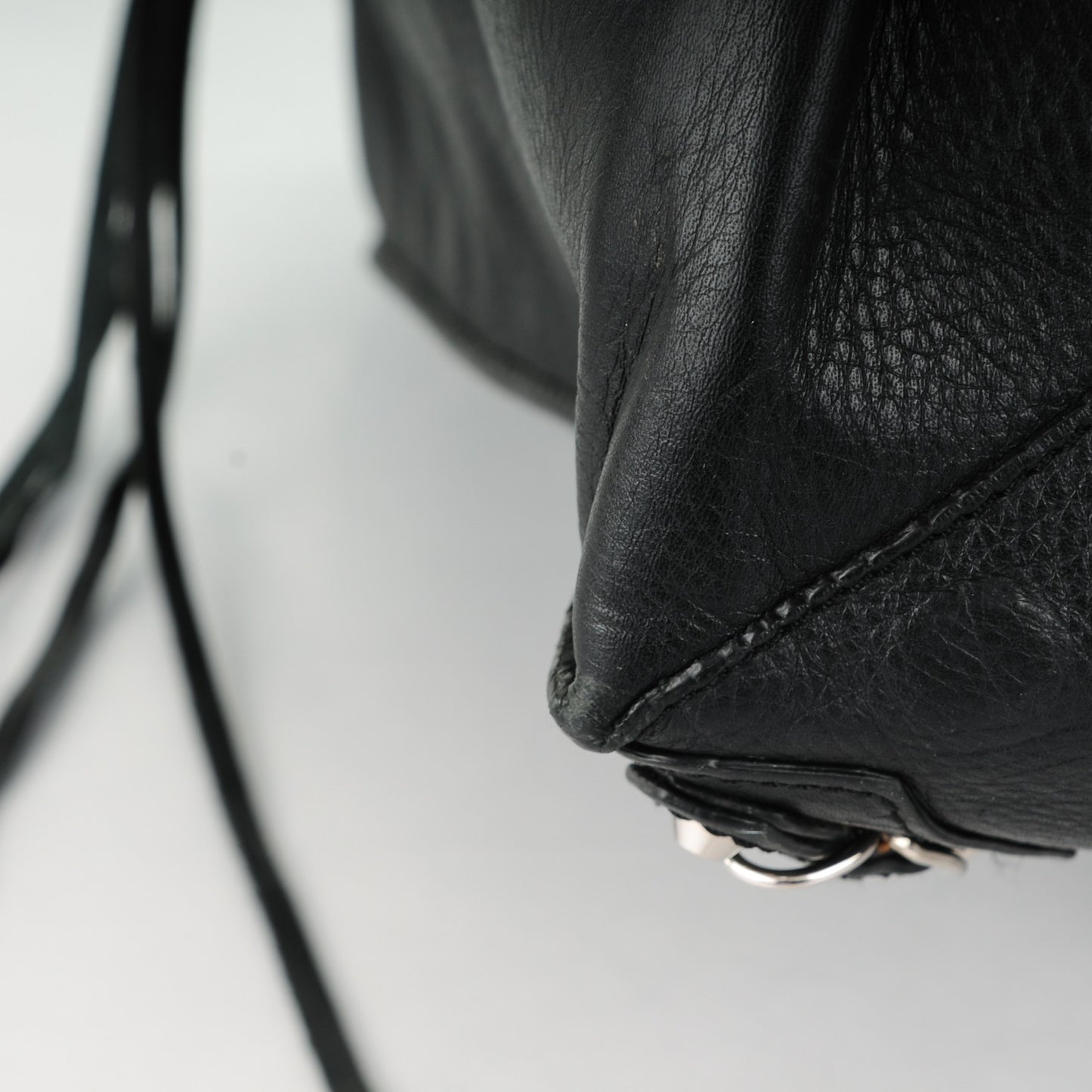 Supple Calfskin Papier A4 Tote Black