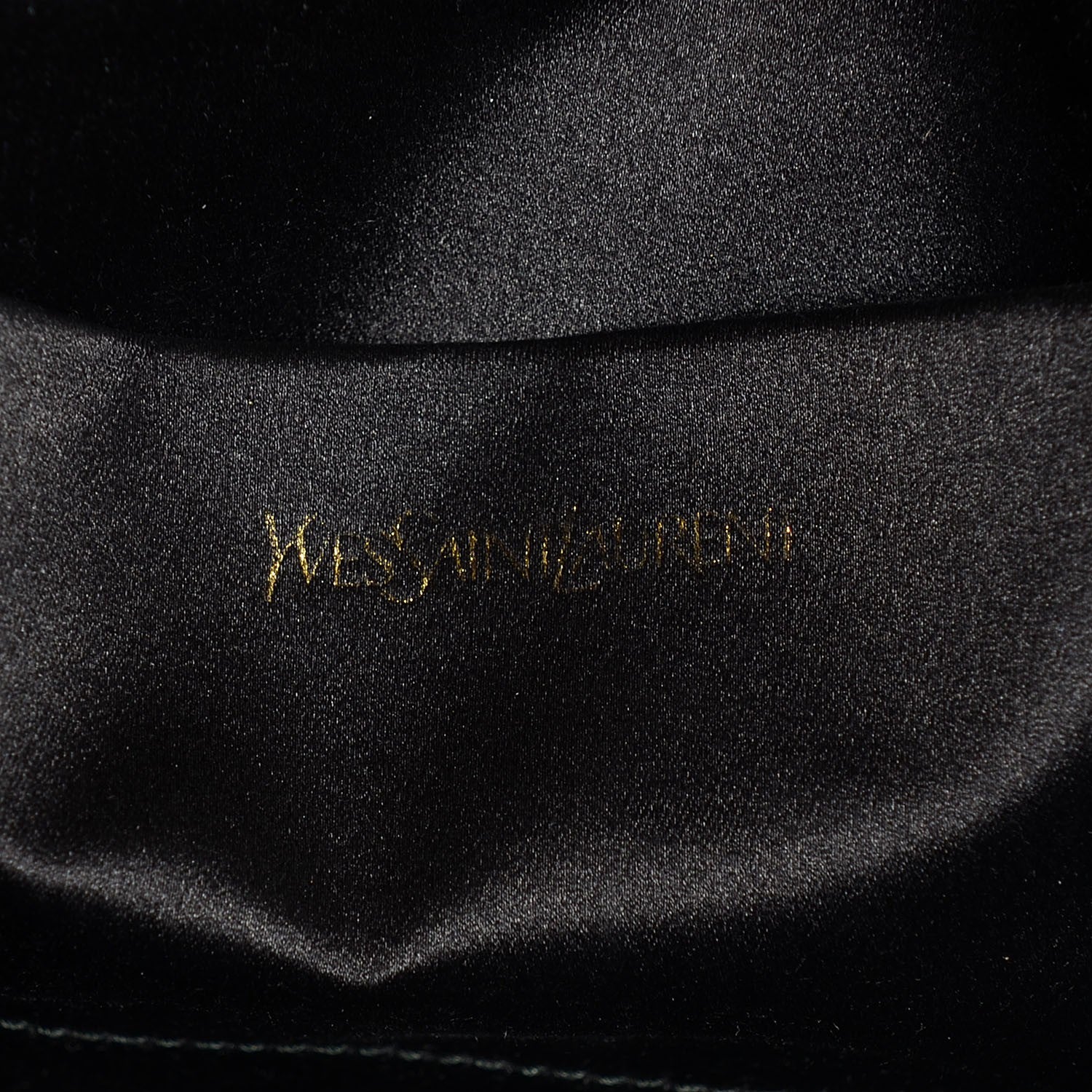 Saint Laurent Textured Patent Monogram Large Belle De Jour Clutch Black 7 of 8