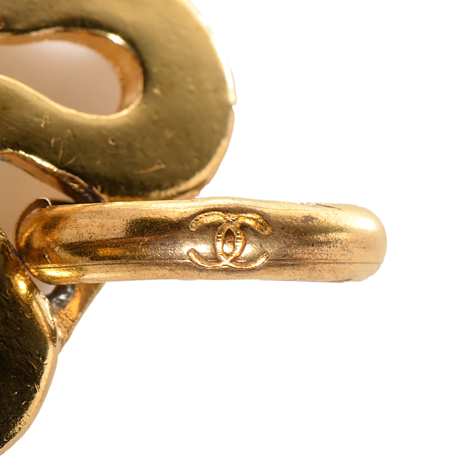 Chanel CC Pendant Gold 3 of 4