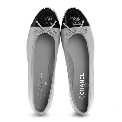 Chanel Shiny Crumpled Calfskin Patent CC Cap Toe Ballerina Flats 41 Grey Black 2 of 10