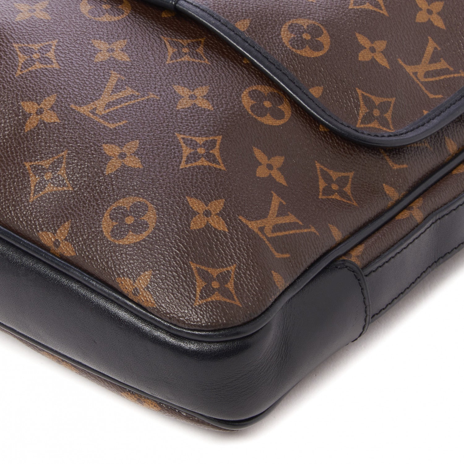 Louis Vuitton Monogram Macassar Bass MM 5 of 9