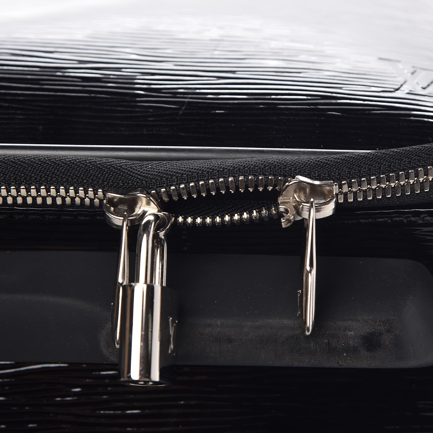 Louis Vuitton Electric Epi Pegase 50 Black 16 of 19