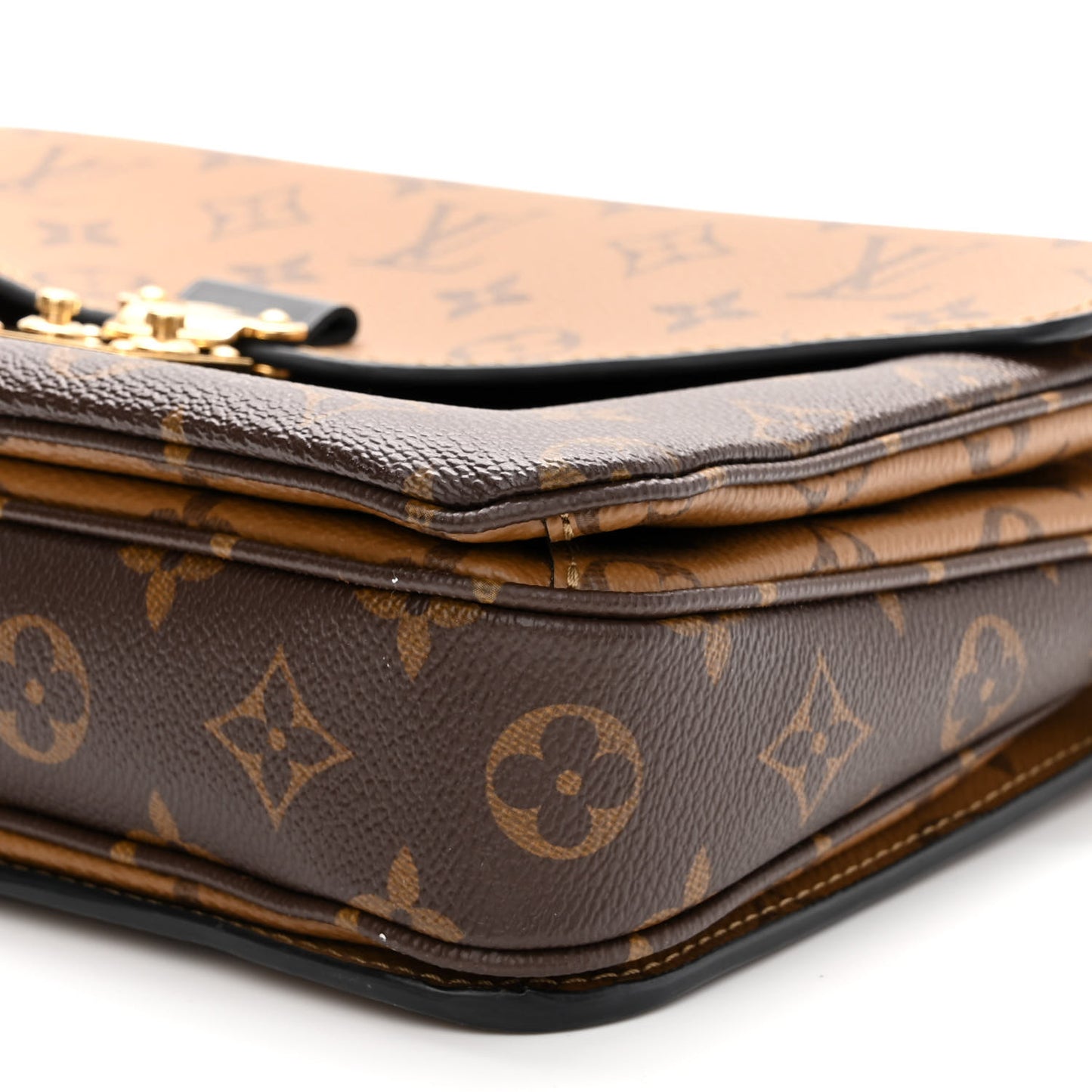 Reverse Monogram Pochette Metis