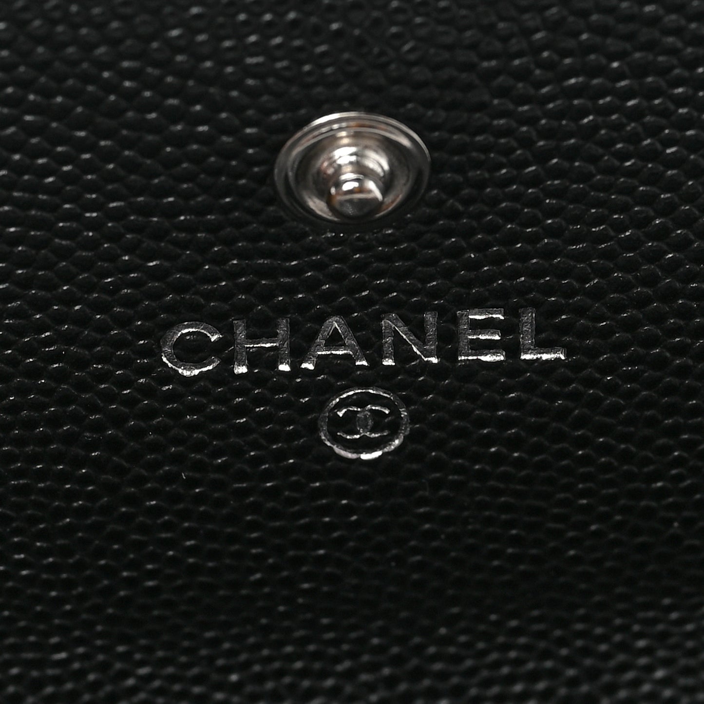 Caviar Quilted Large Boy Gusset Flap Wallet Black