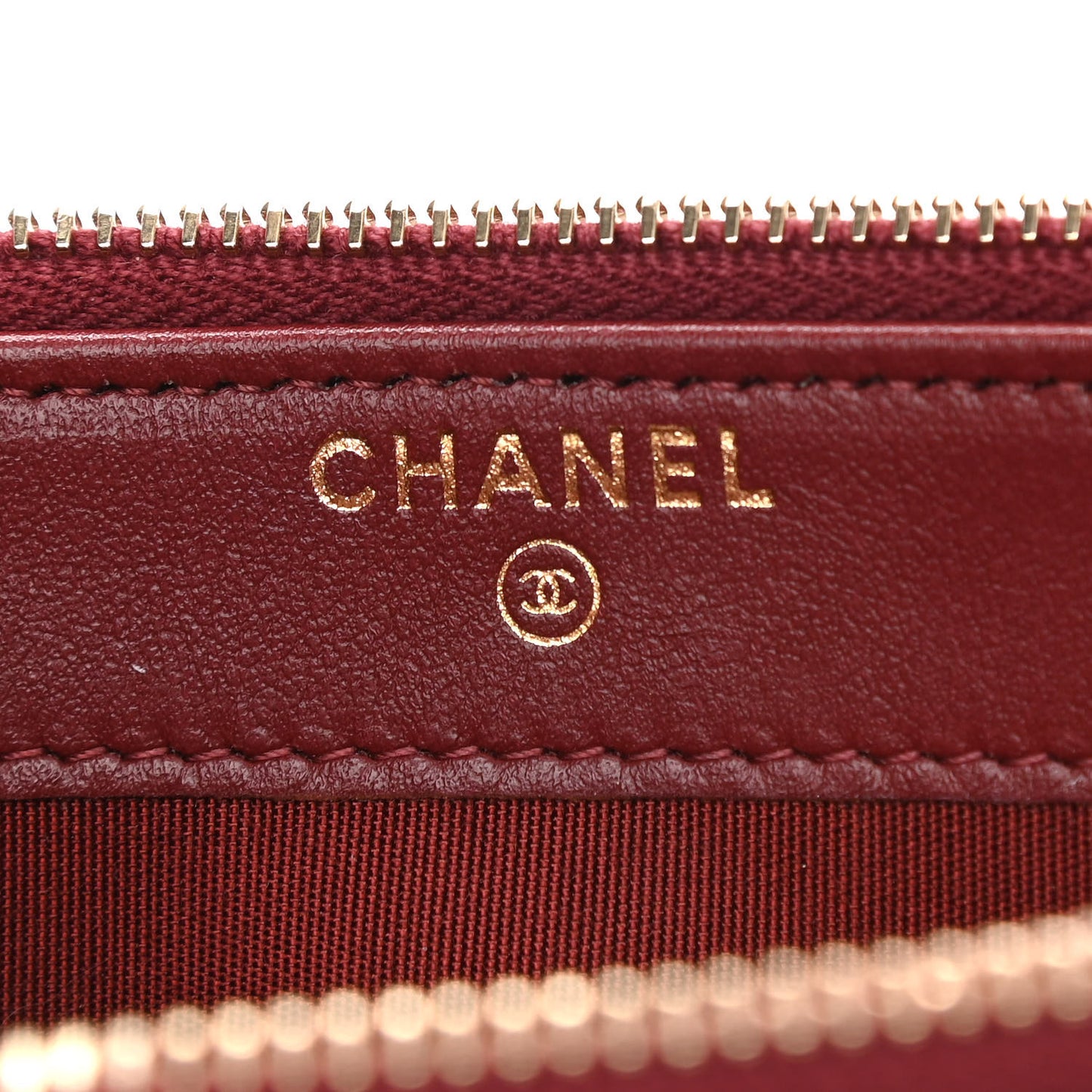 Caviar Quilted Small Boy Clutch With Chain Burgundy