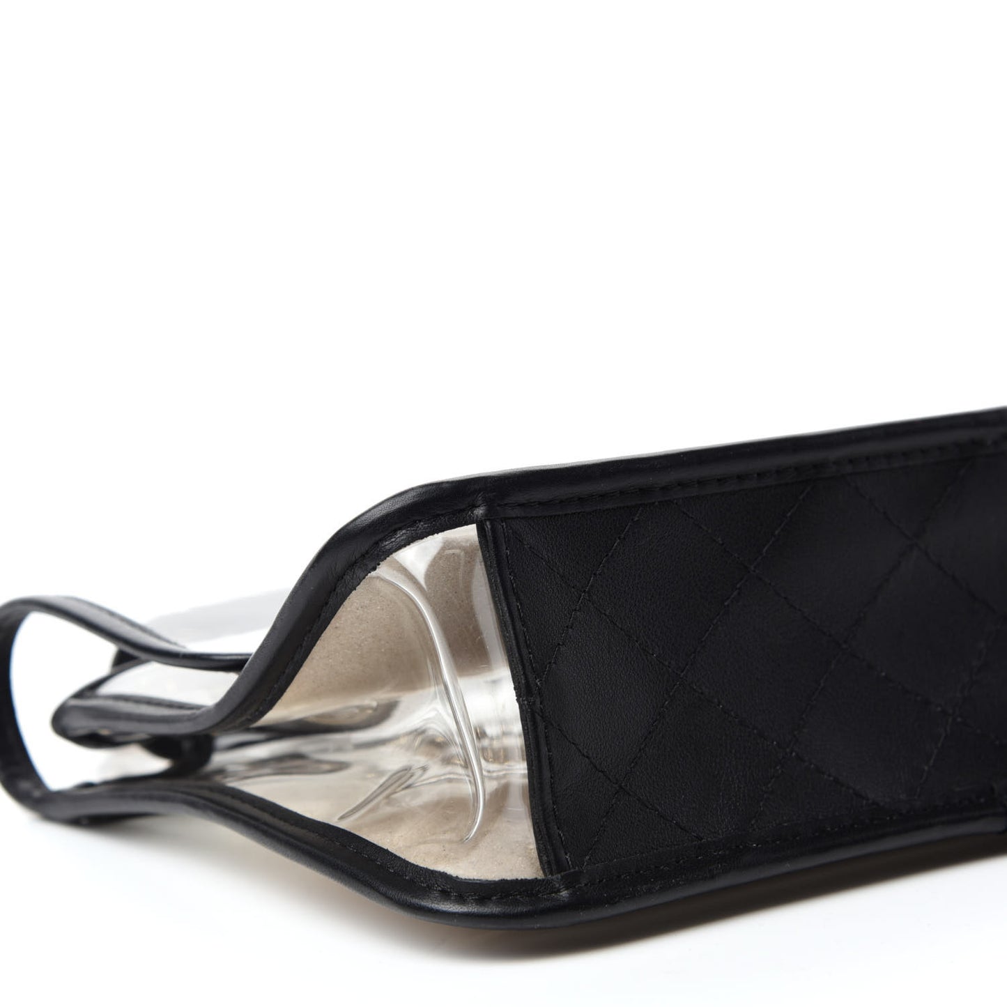 Lambskin PVC Medium Coco Sand Flap Black