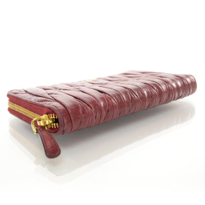 Miu Miu Matelasse Wallet Red 4 of 8