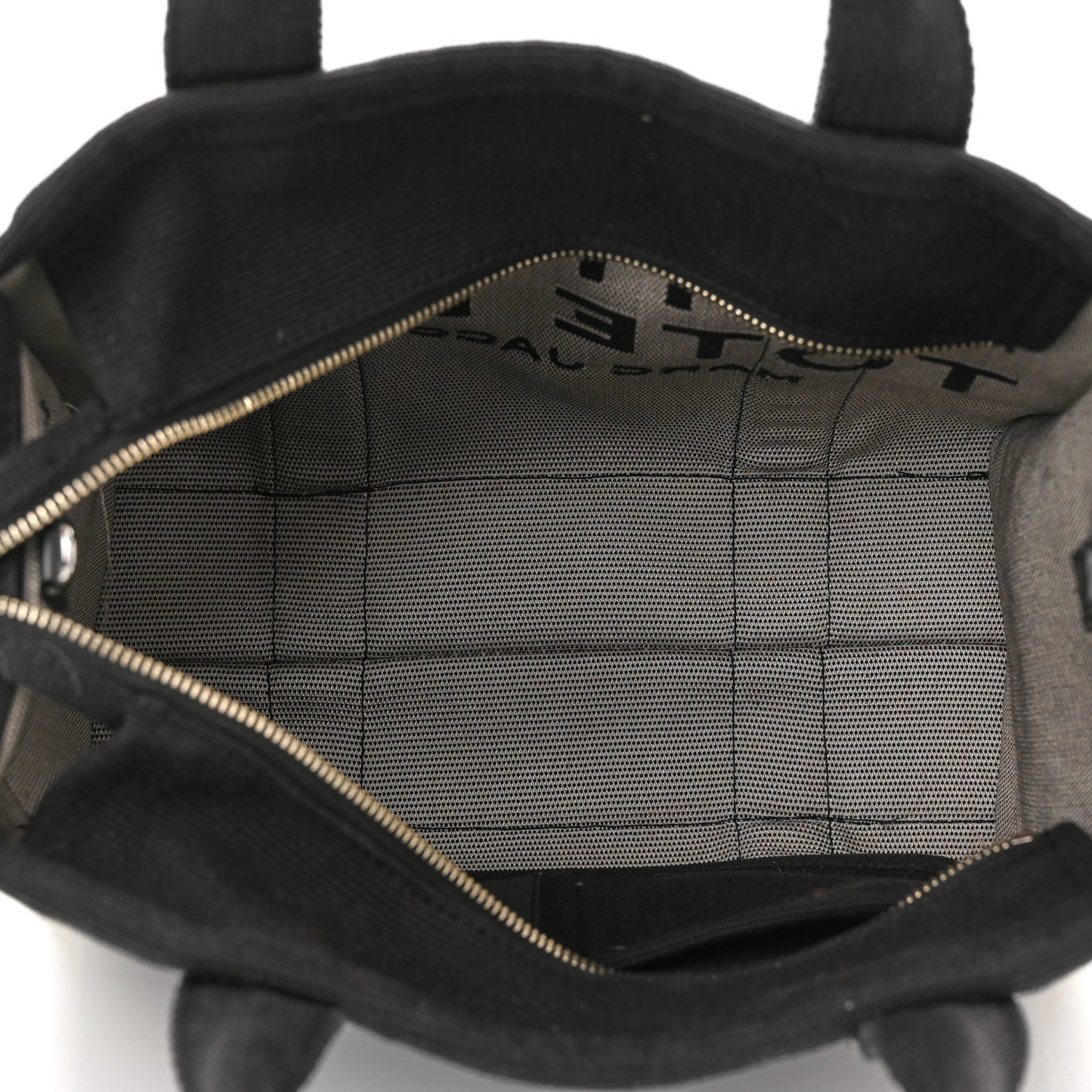Jacquard Medium The Traveler Tote Bag Black