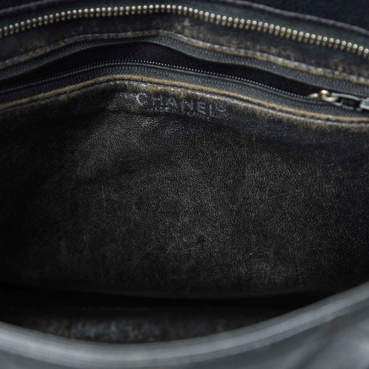 Caviar Quilted Medallion Tote Black