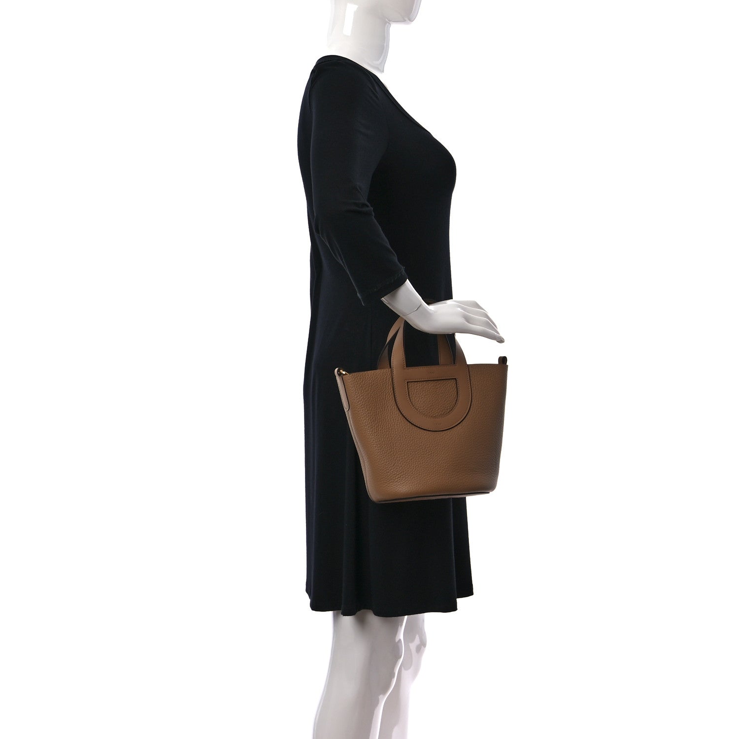 Hermes Taurillon Clemence Swift In-The-Loop 18 Bag Chai 2 of 8