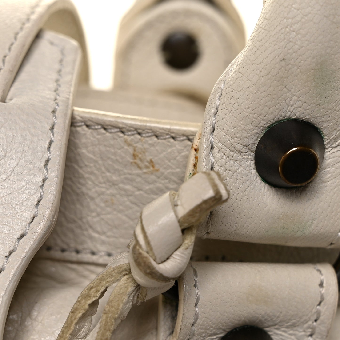 Agneau Classic Hardware City White