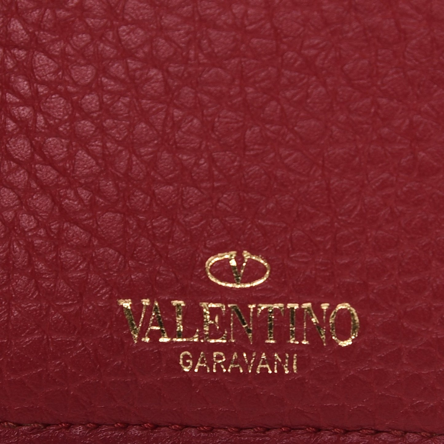 Pebbled Calfskin Rockstud Card Holder Red