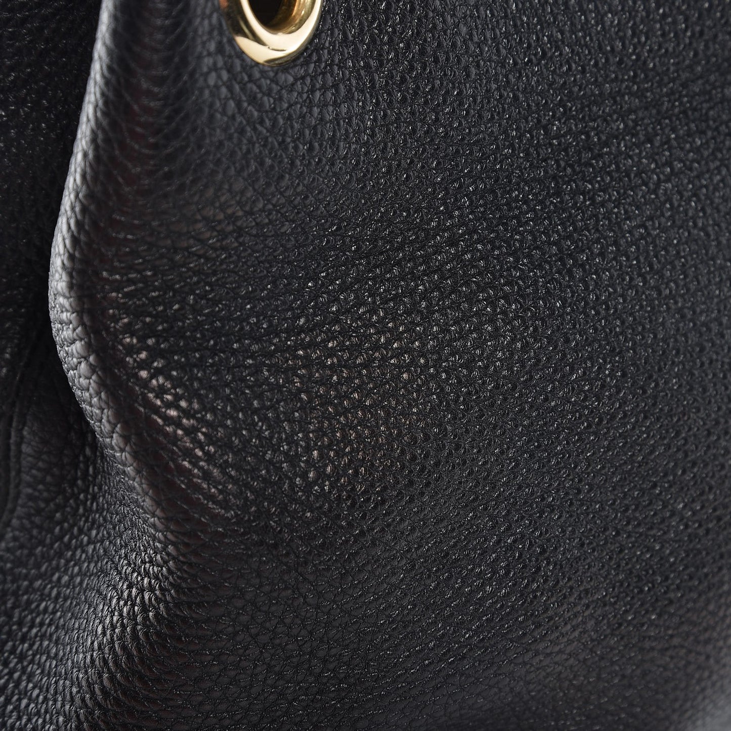 Pebbled Calfskin Medium Soho Chain Shoulder Bag Black