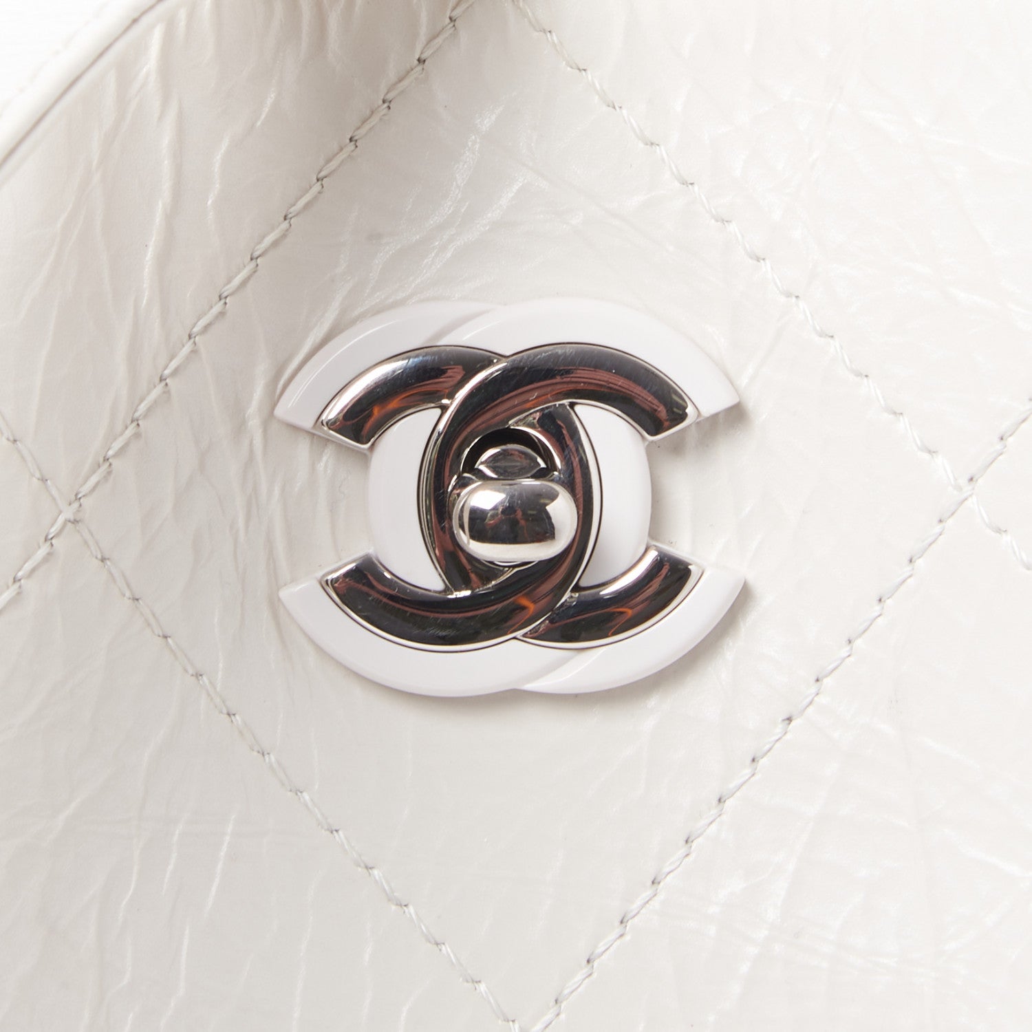 Chanel Aged Calfskin Stitched Shoulder Bag White 7 of 9