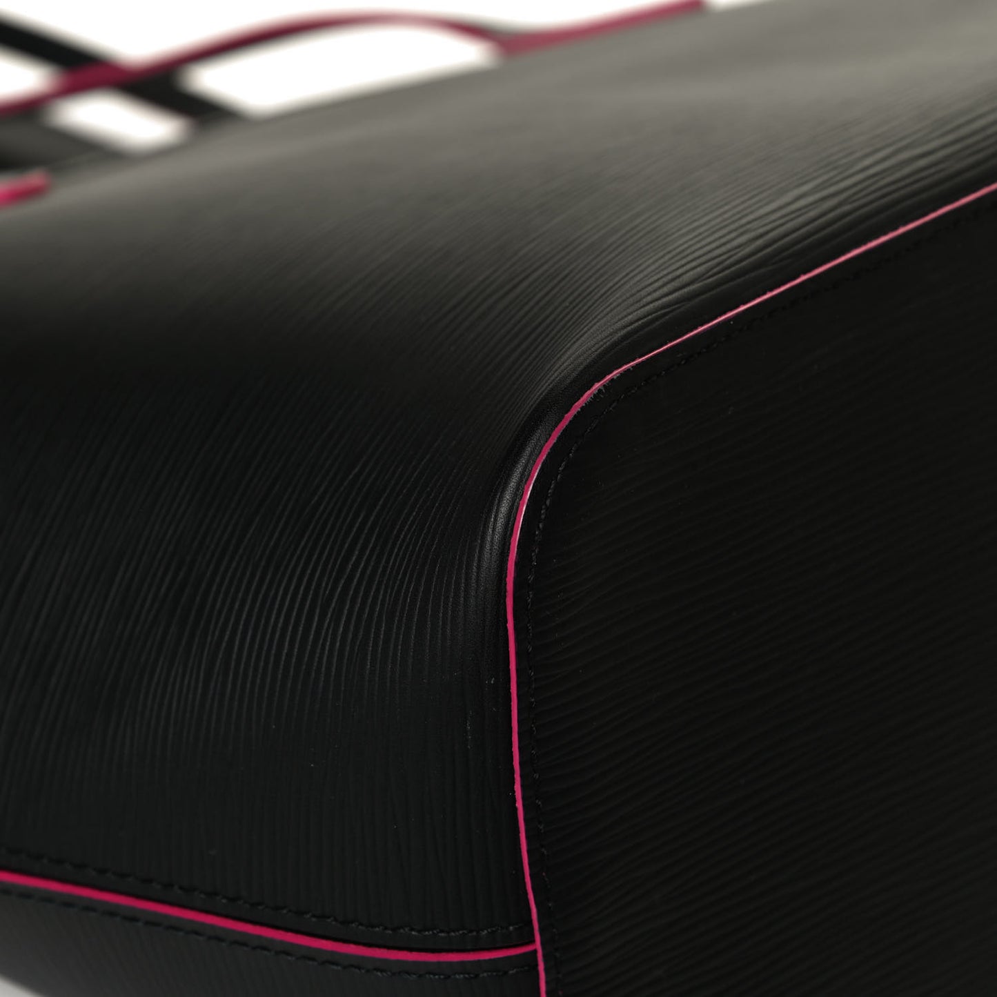 Epi Neverfull MM Black Hot Pink