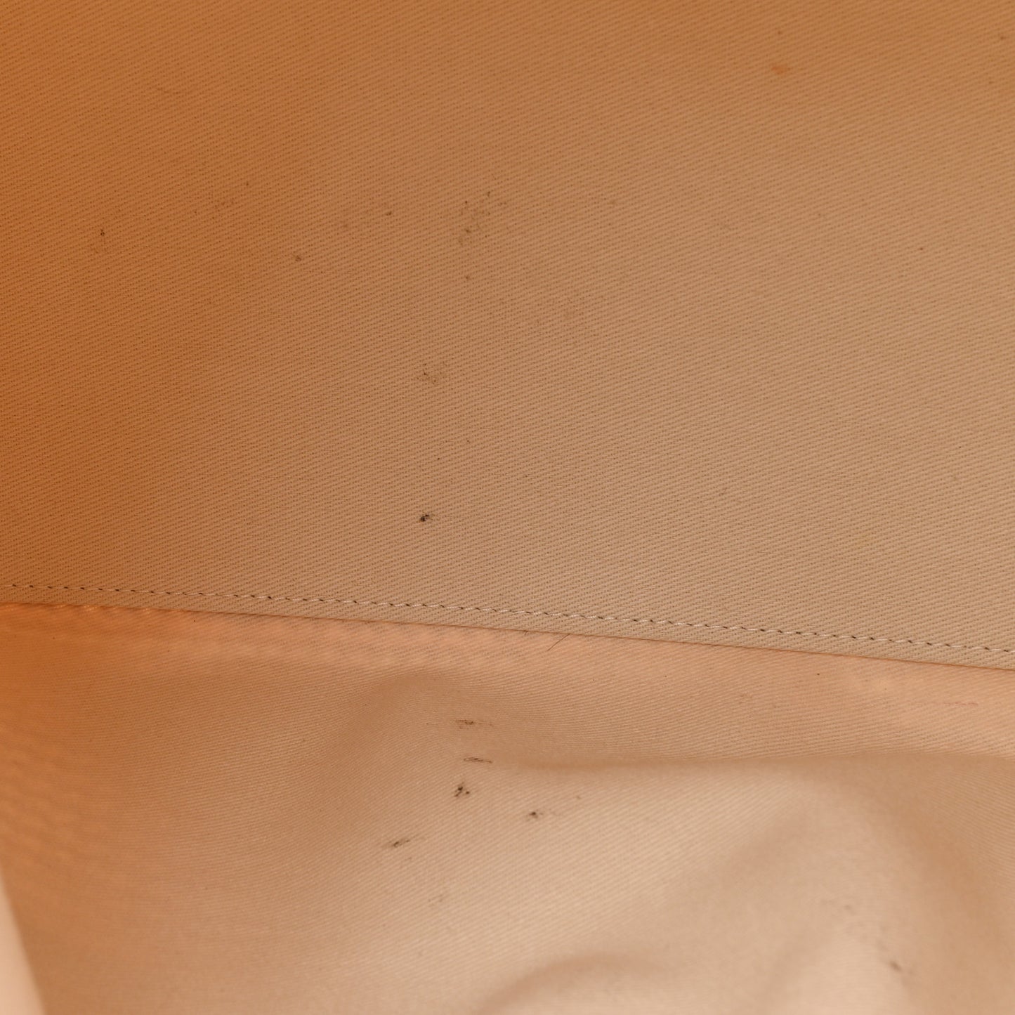 Raffia Grained Calfskin Medium Rockstud Vlogo Tote Naturale