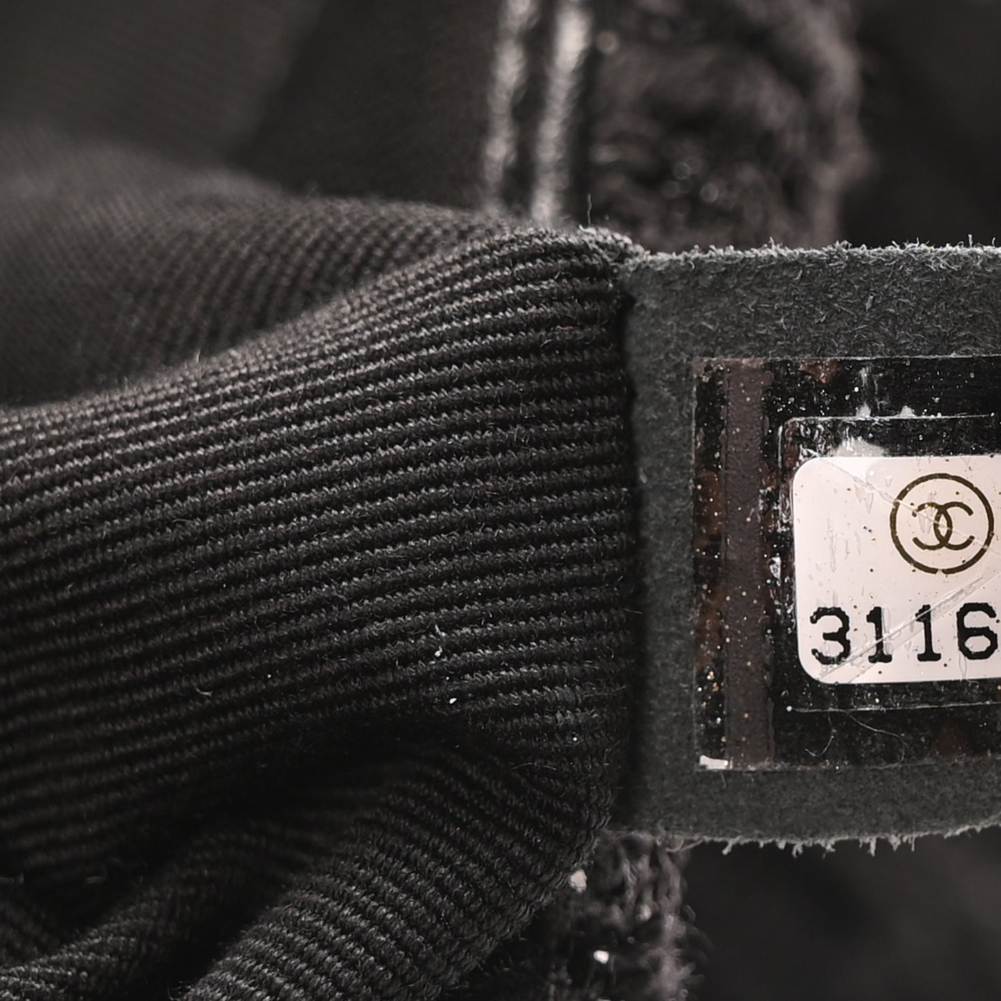 Tweed Quilted Medium Chanel 19 Flap Black