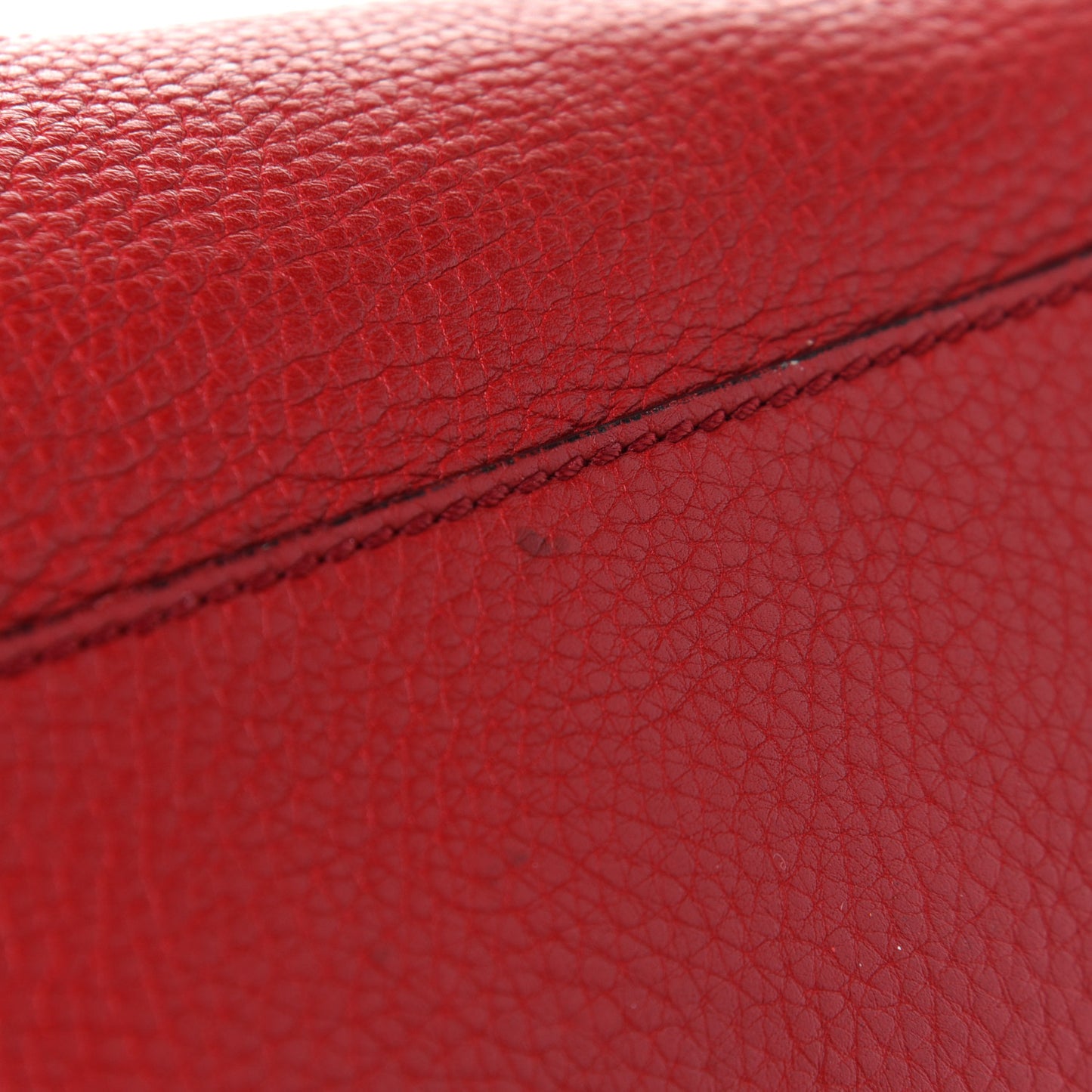 Pebbled Calfskin Medium Soho Chain Shoulder Bag Tabasco Red