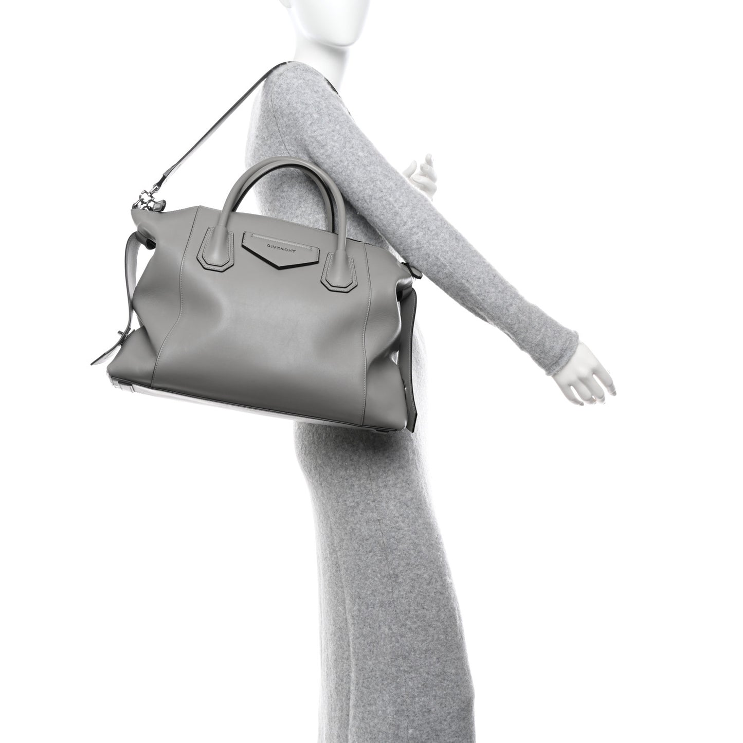 Soft Calfskin Medium Soft Antigona Pearl Grey