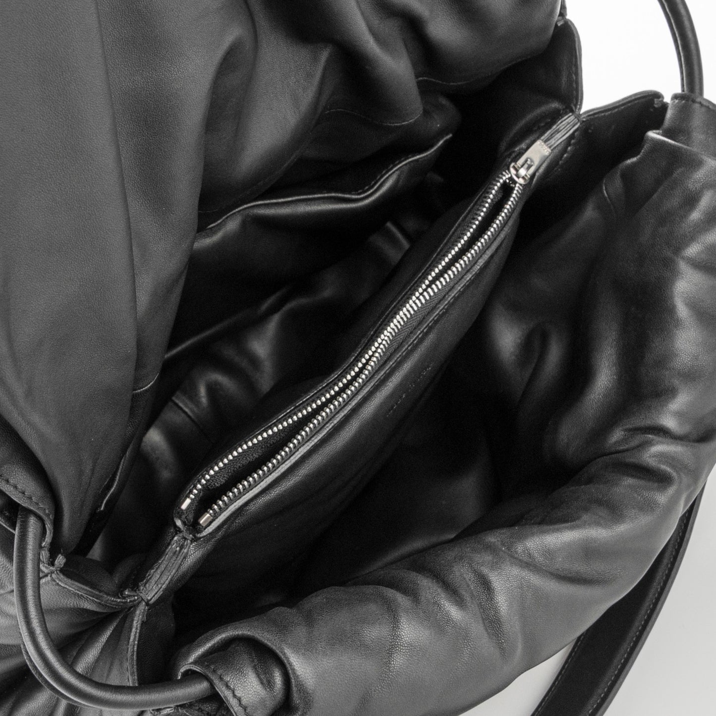 Smooth Lambskin Medium Pillow Flap Black