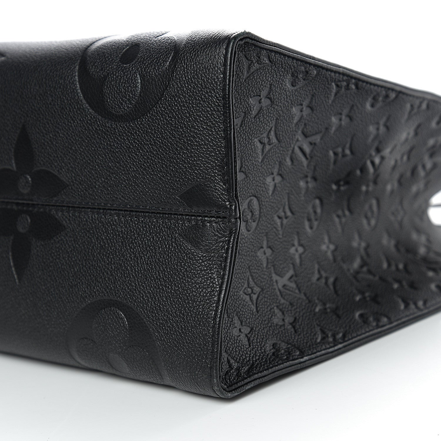 Louis Vuitton Empreinte Monogram Giant Onthego GM Black 7 of 8