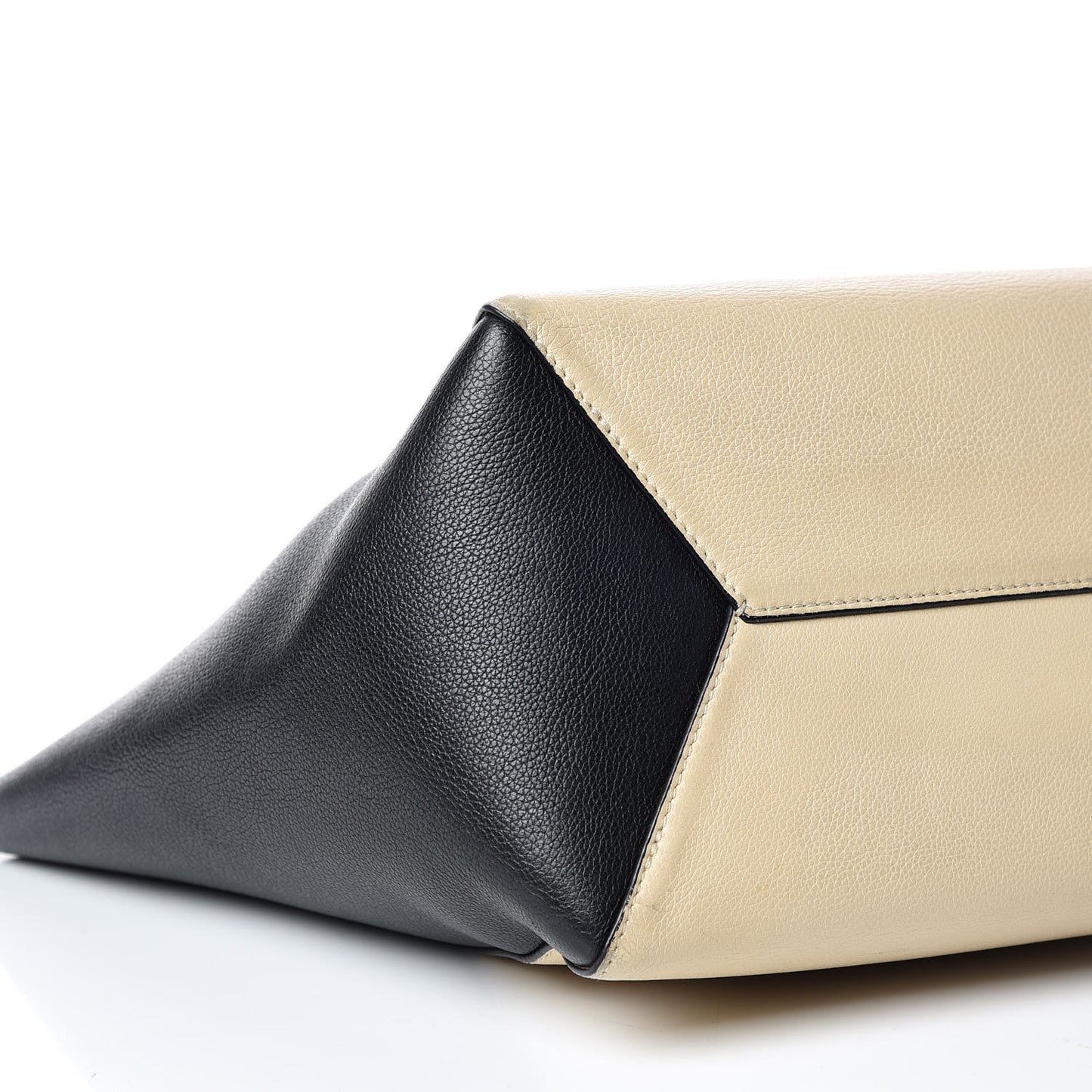 Calfskin Lockme Cabas Vanille Black