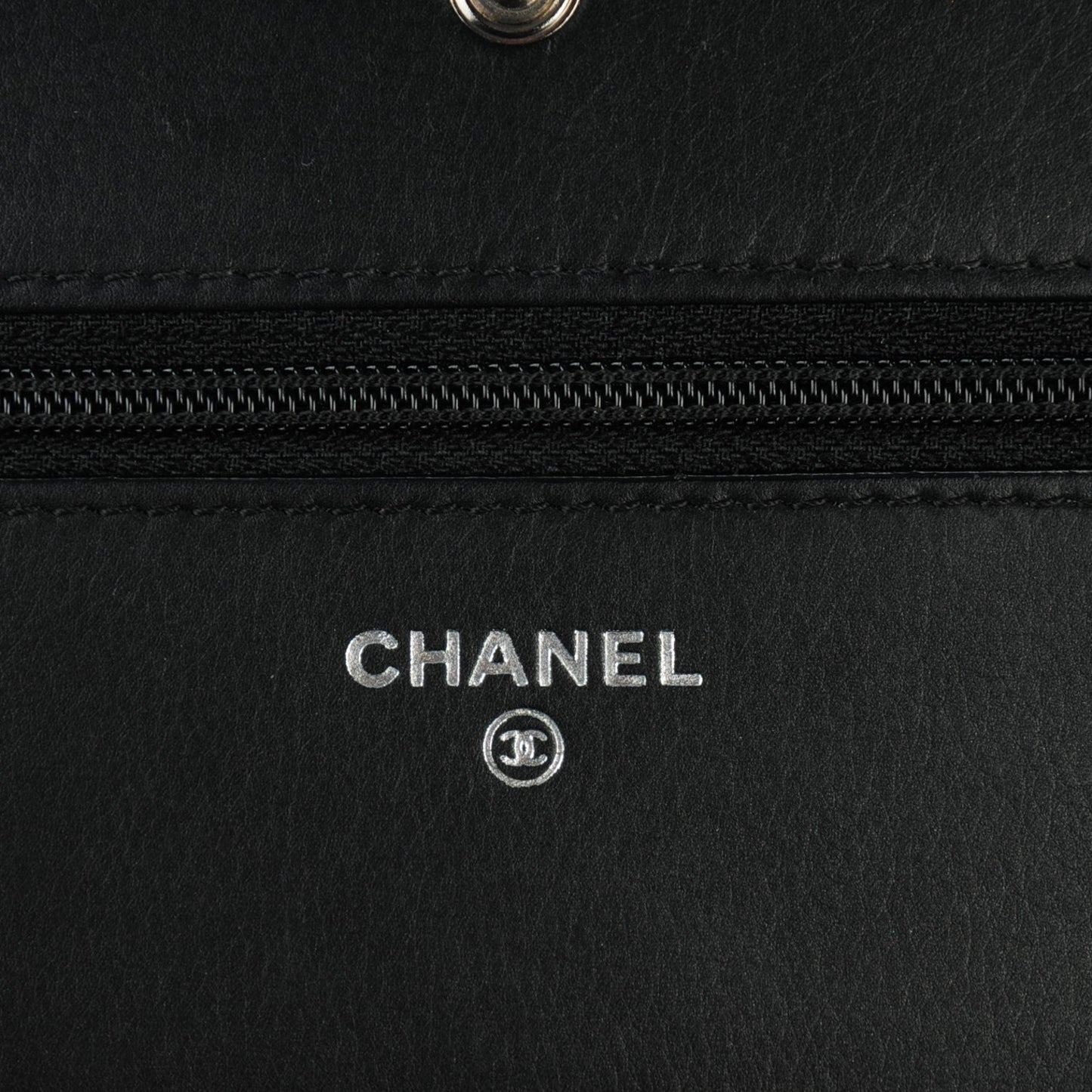 Calfskin Chevron Boy Wallet On Chain WOC Black
