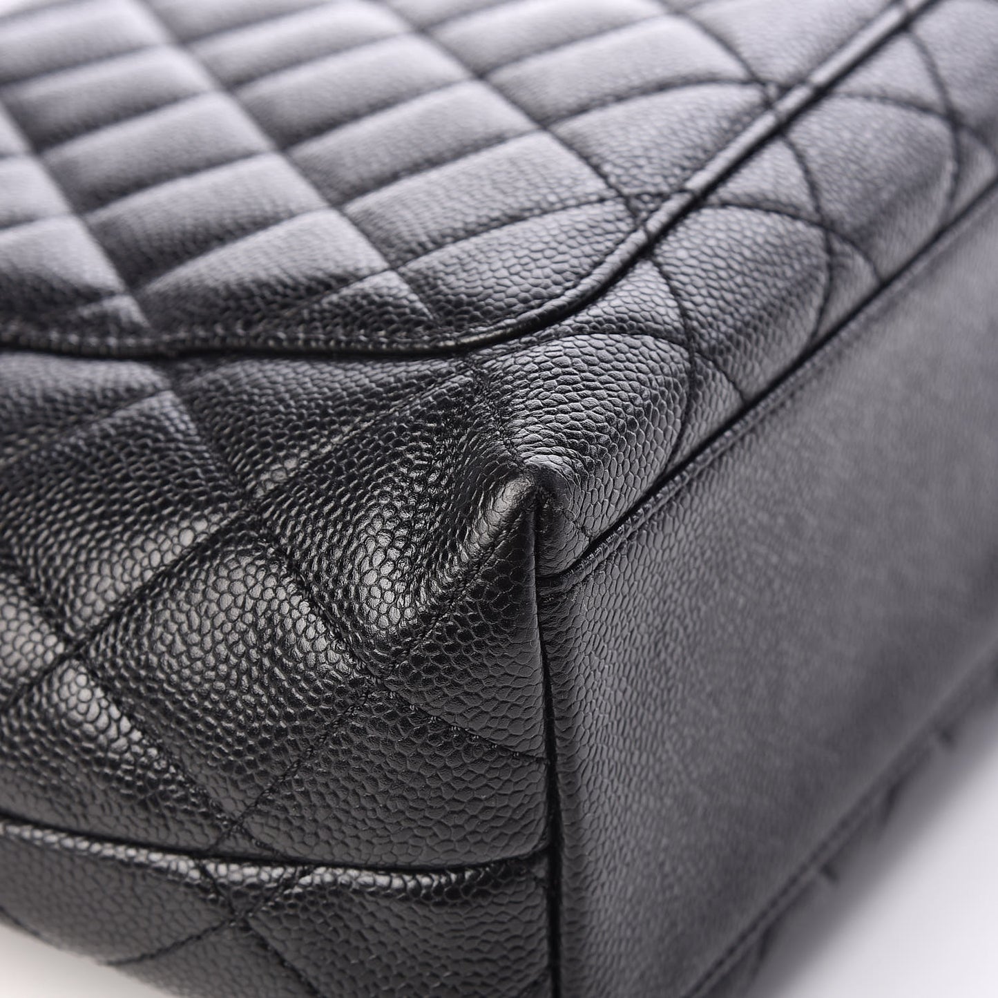 Caviar Quilted Jumbo Kelly Flap Black