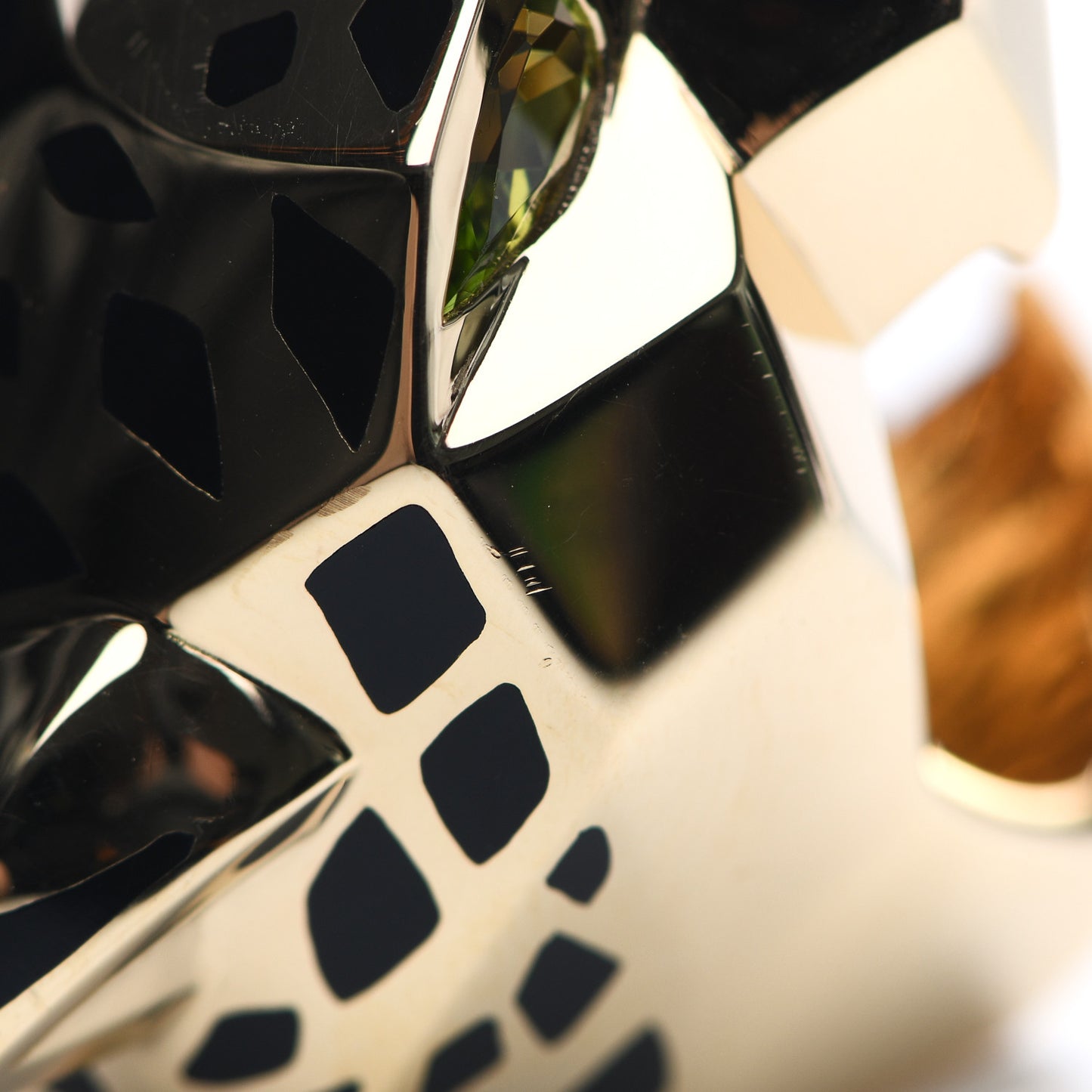 18K Yellow Gold Peridot Onyx Panthere De Cartier Ring 57 8
