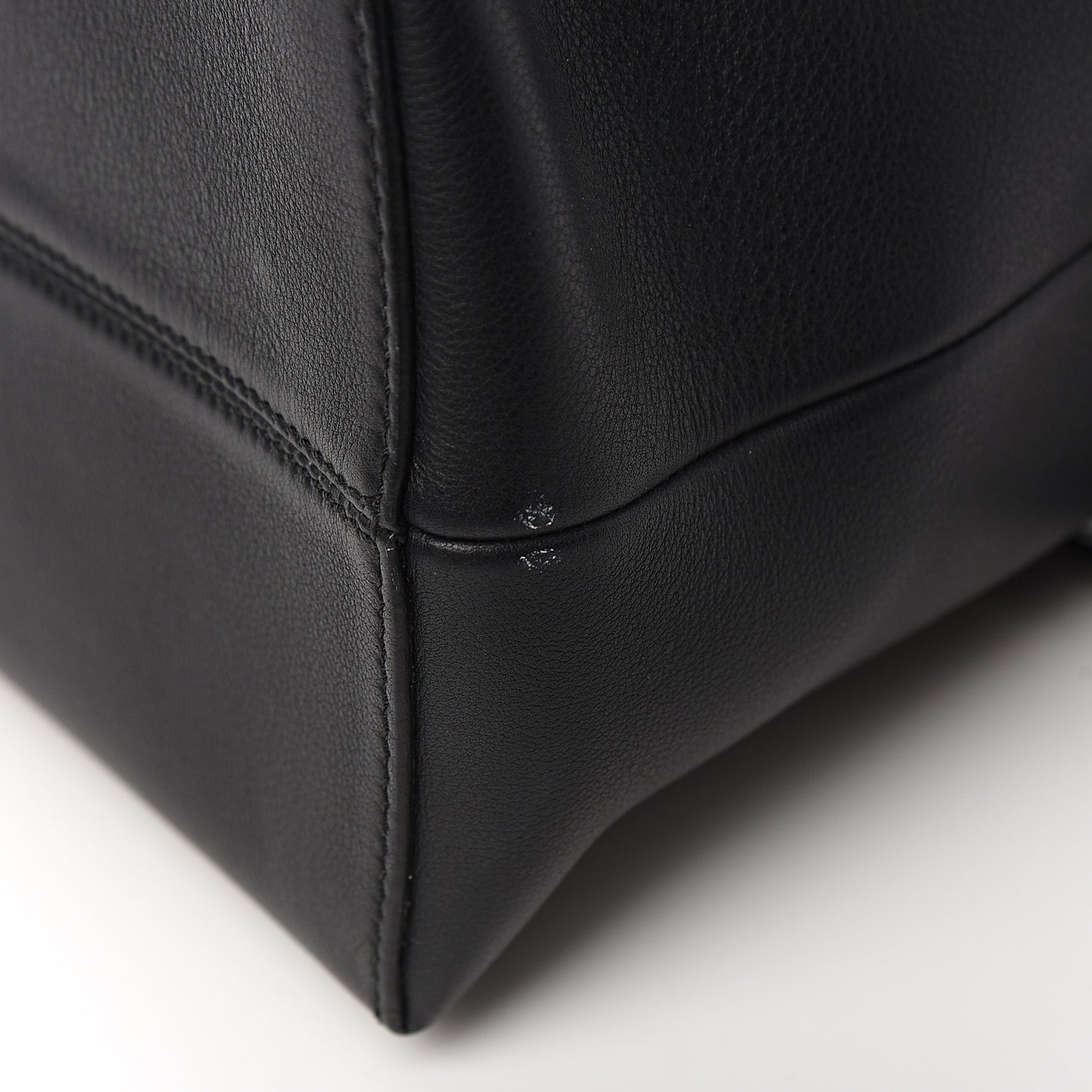 Vitello Dolce Marmol Large By The Way Boston Bag Black