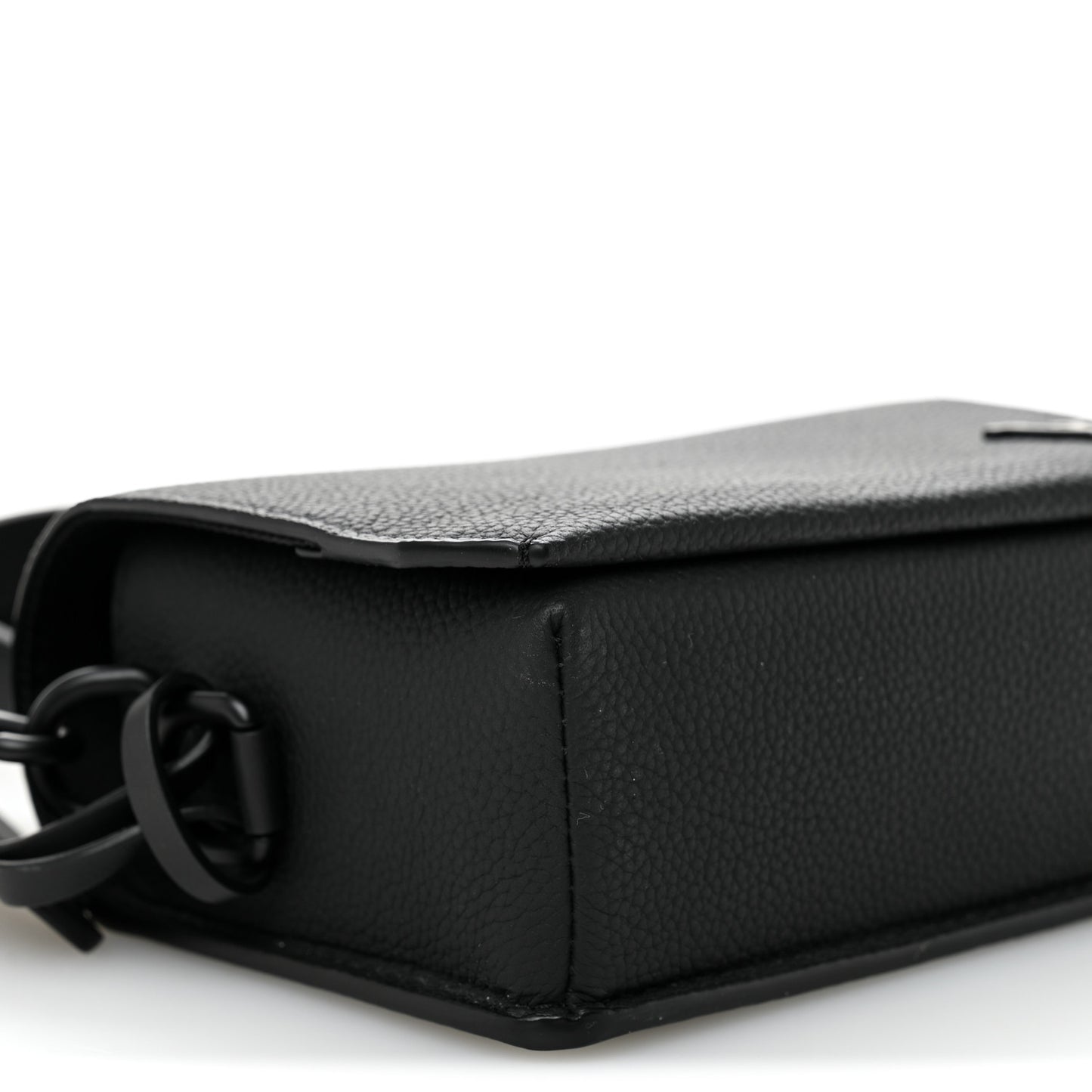 Calfskin Aerogram Fastline Wearable Wallet Black