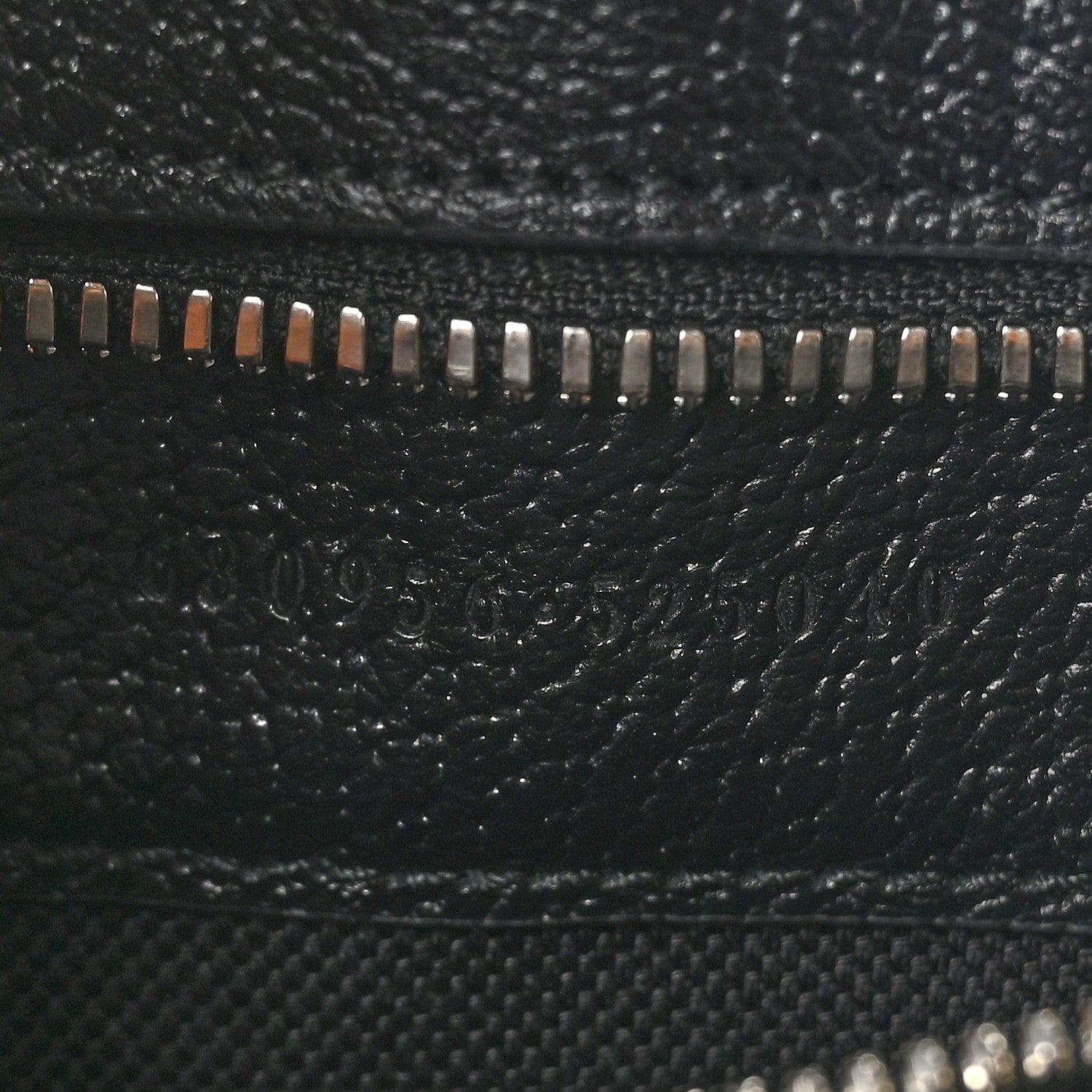 Gucci Monogram Jumbo GG Textured Dollar Calfskin Tote Bag Black 7 of 10
