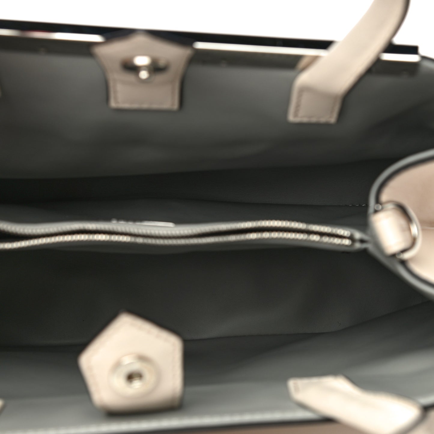Vitello Dolce Century Petite 2Jours Tote Camelia Ghiaccio