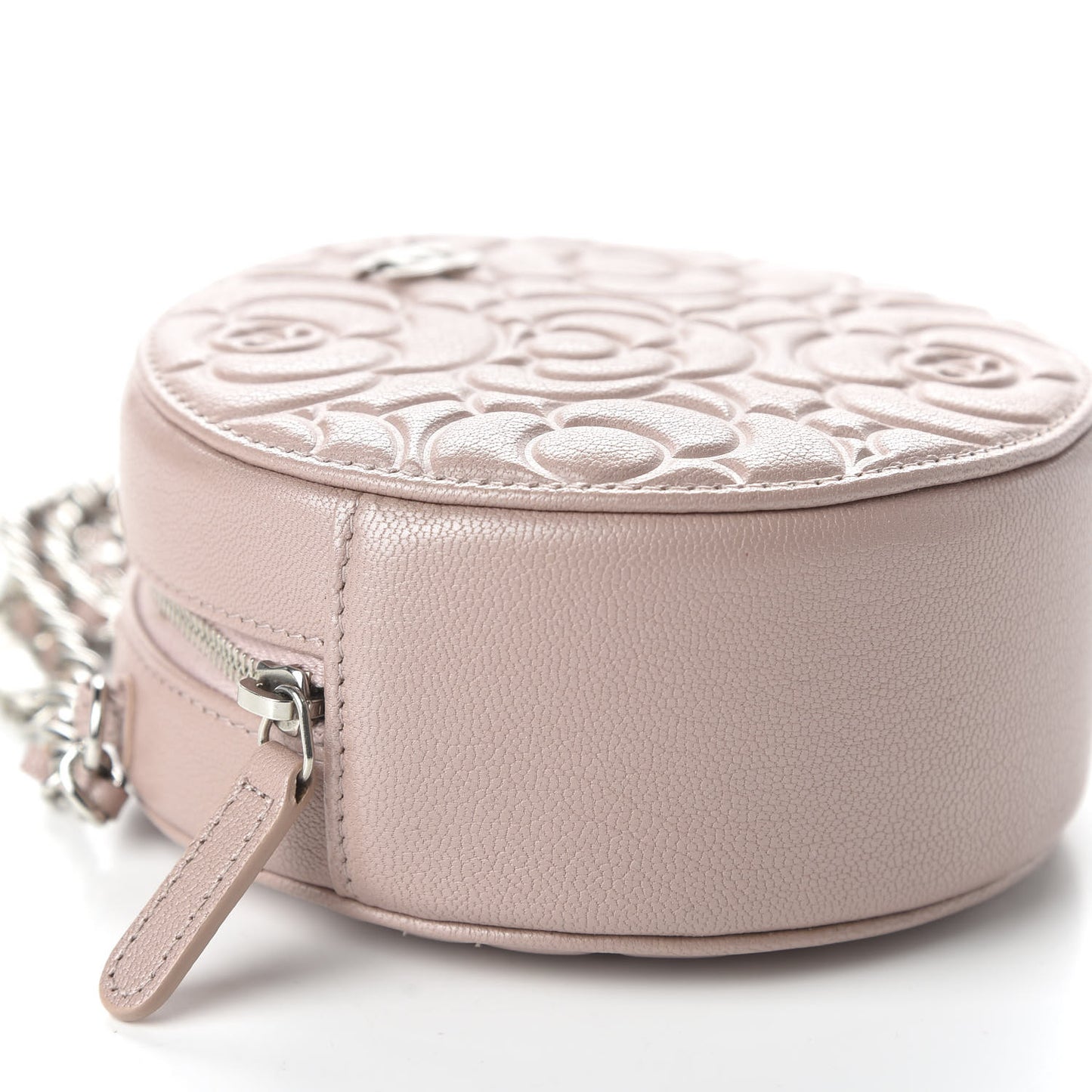 Goatskin Camellia Quilted Round Clutch With Chain Light Pink