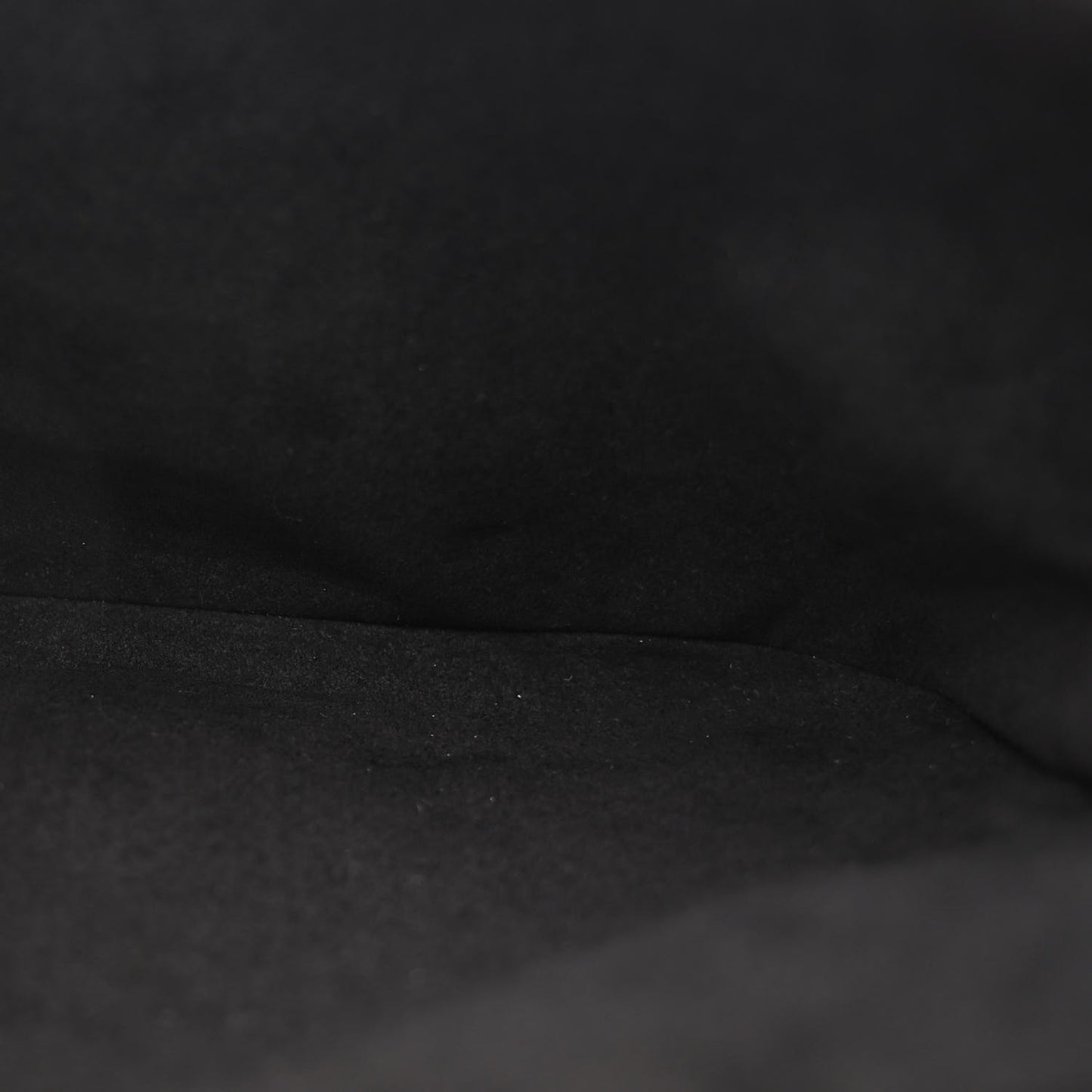Reverse Monogram Pochette Metis