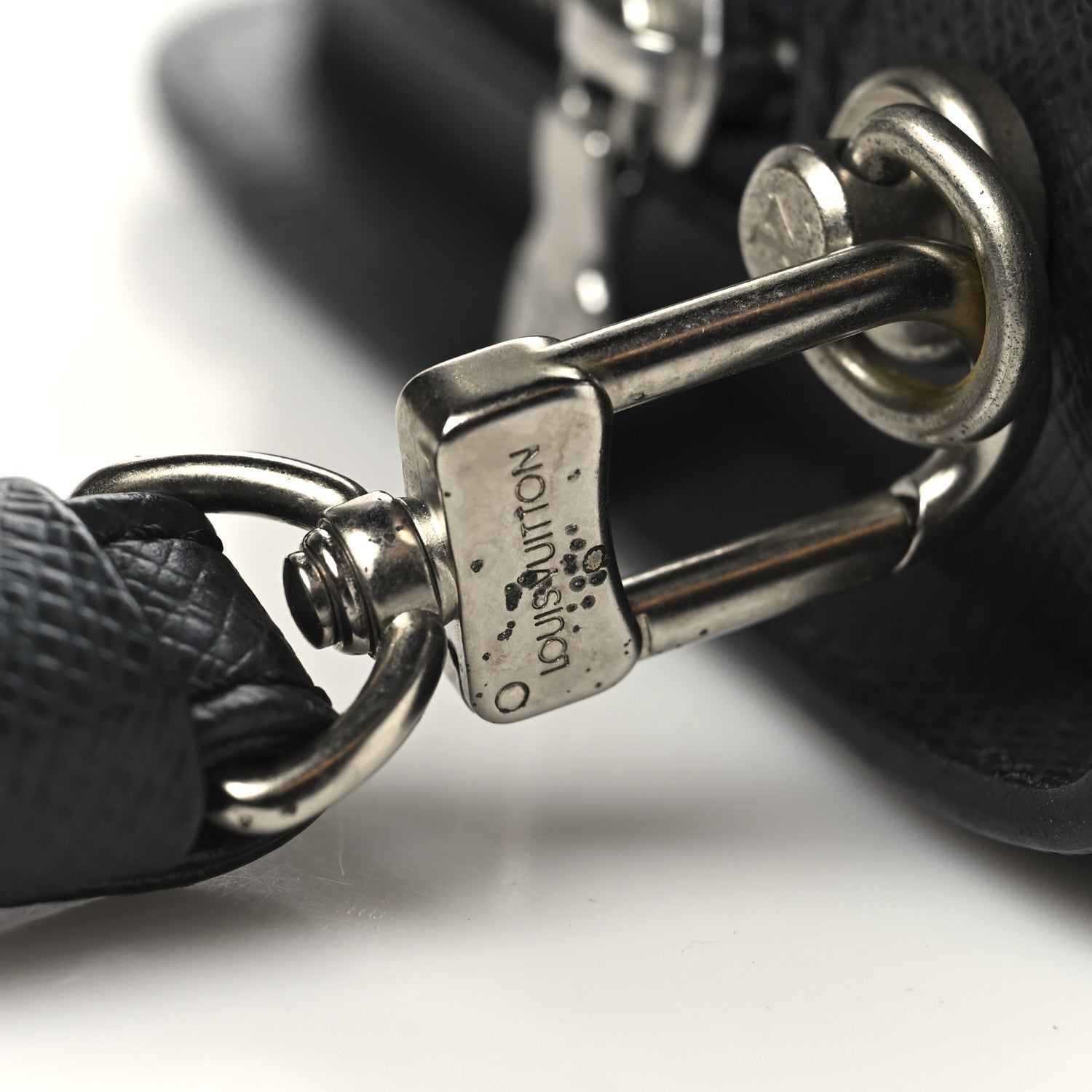 Louis Vuitton Taiga Baikal Pochette Ardoise 7 of 7