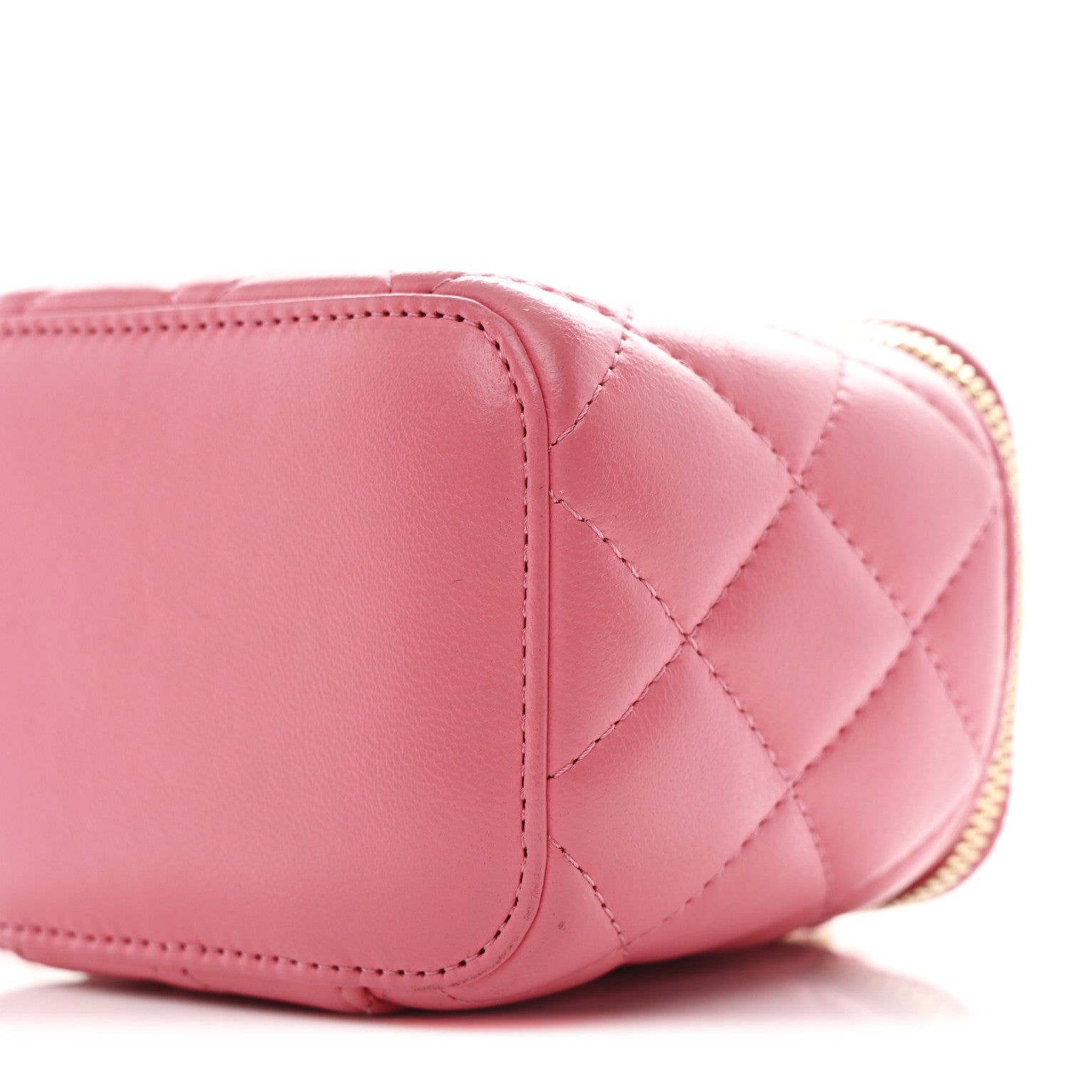 Chanel Lambskin Quilted Pearl Crush Mini Vanity Case With Chain Chanel Lambskin Quilted Pearl Crush Mini Vanity Case With Chain