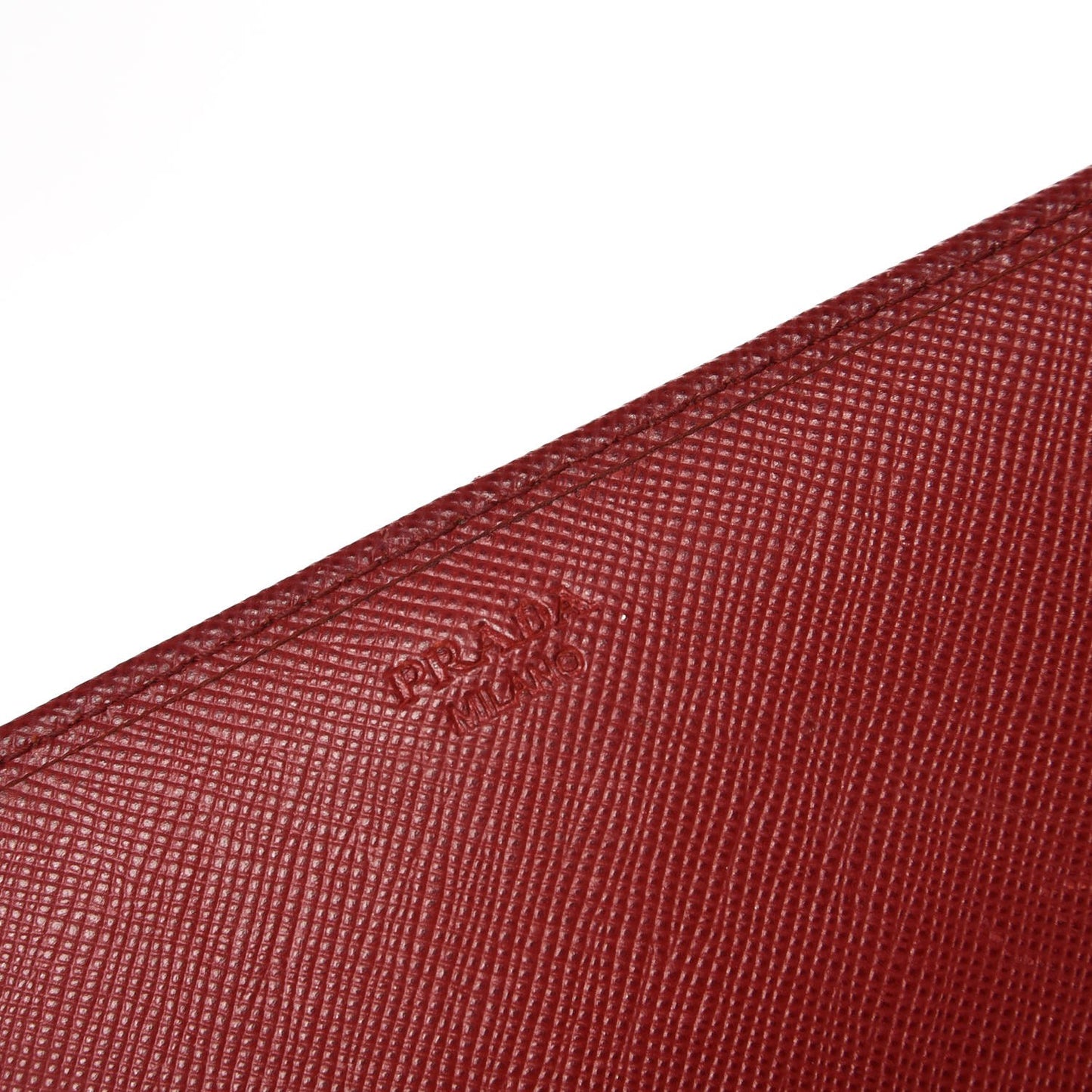 Saffiano Metal Oro Chain Wallet Fuoco