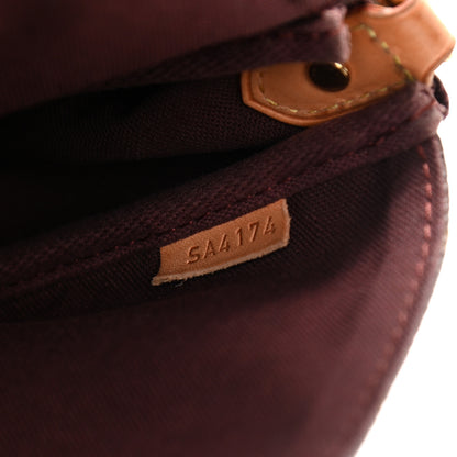 Louis Vuitton Monogram Favorite MM 7 of 10